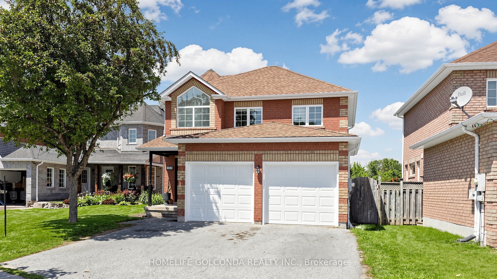 1304 Vincent Crescent Property Photo 1