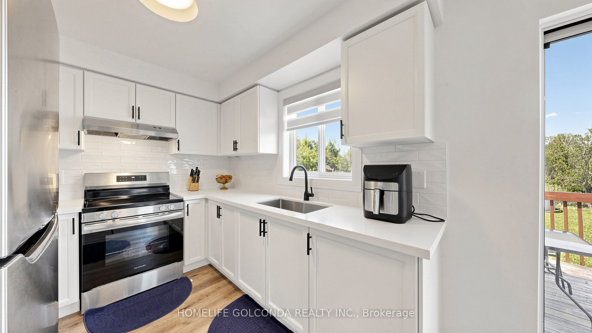 1304 Vincent Crescent Property Photo 12