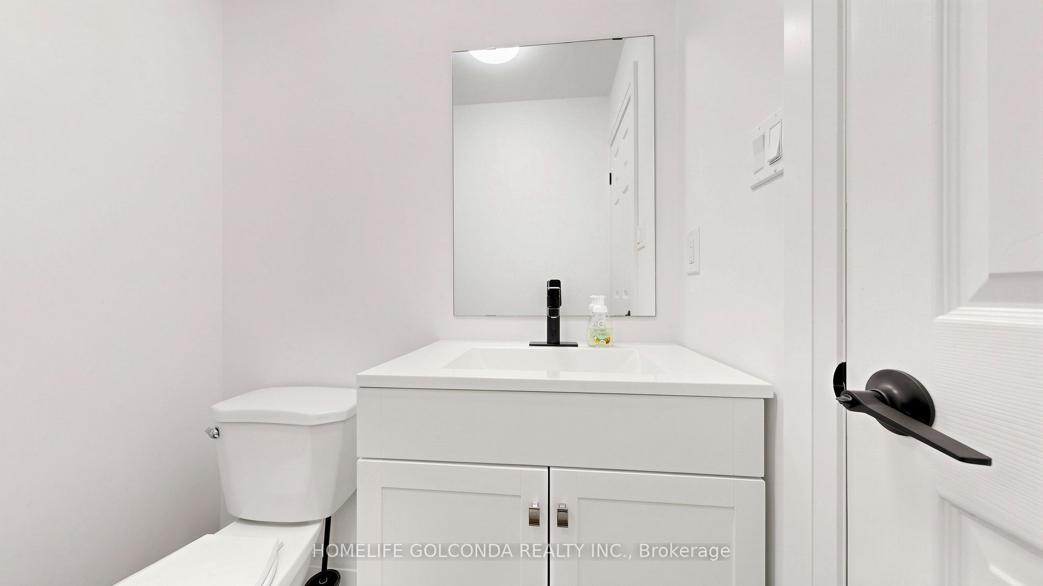 1304 Vincent Crescent Property Photo 17