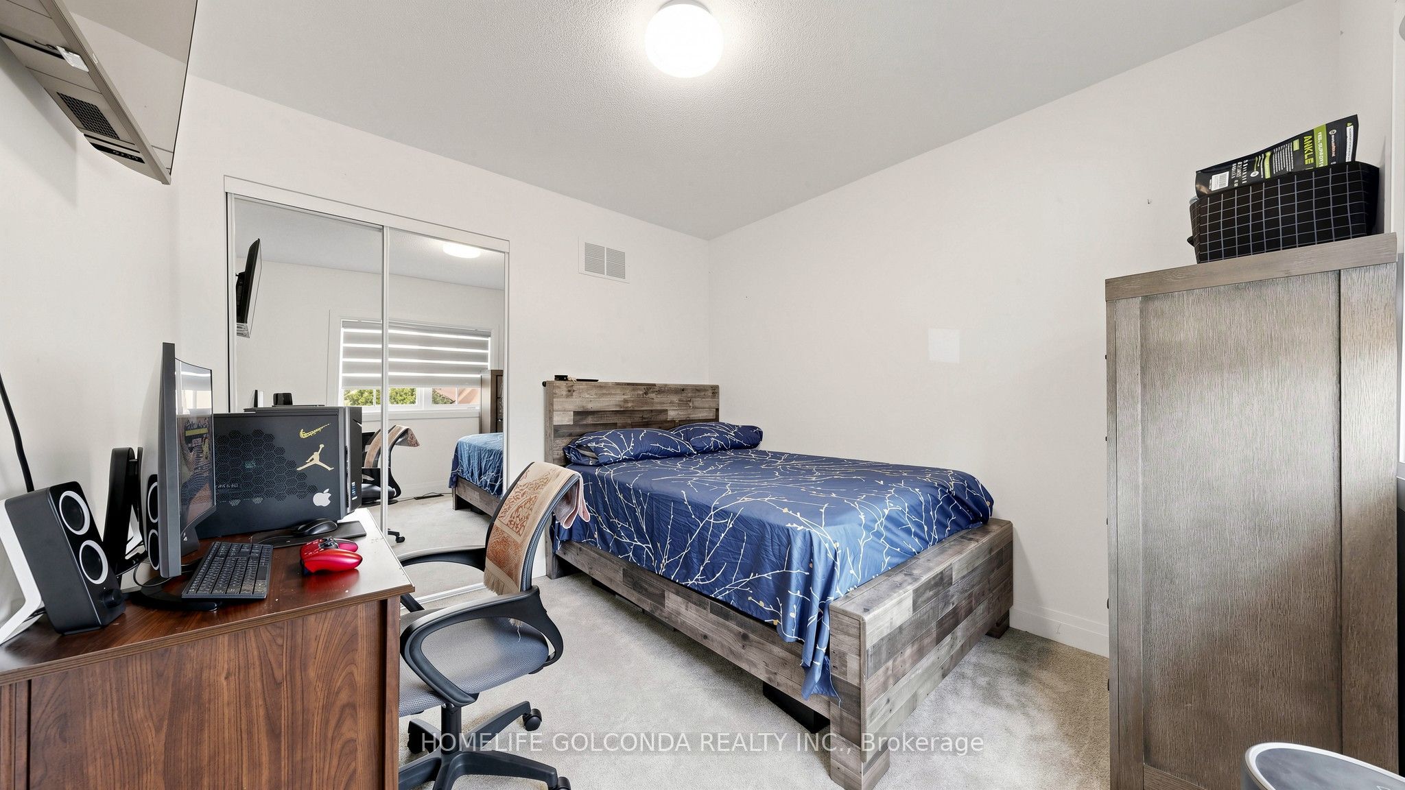 1304 Vincent Crescent Property Photo 30