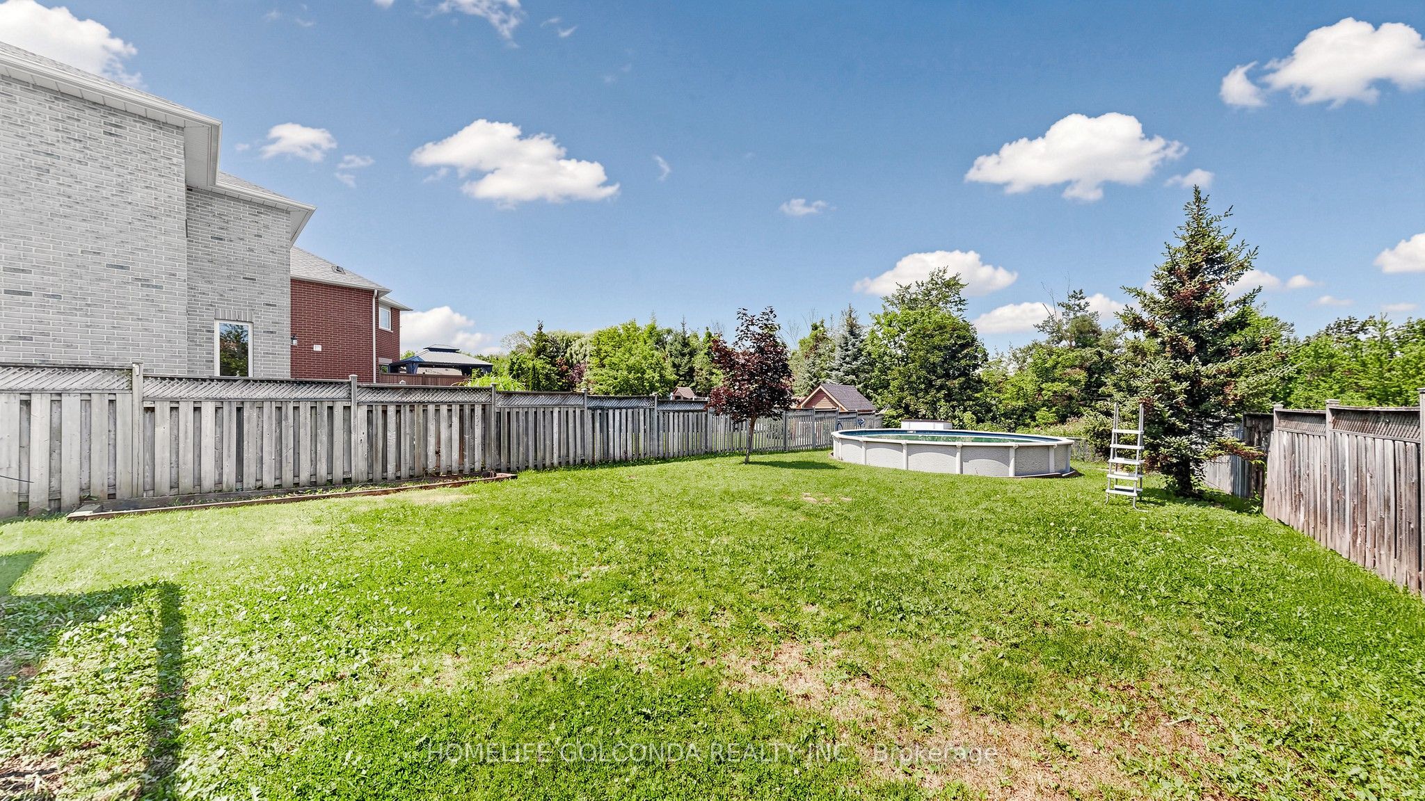 1304 Vincent Crescent Property Photo 40