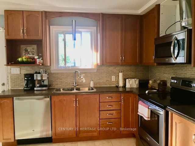 324 Adeline Drive Property Photo 7