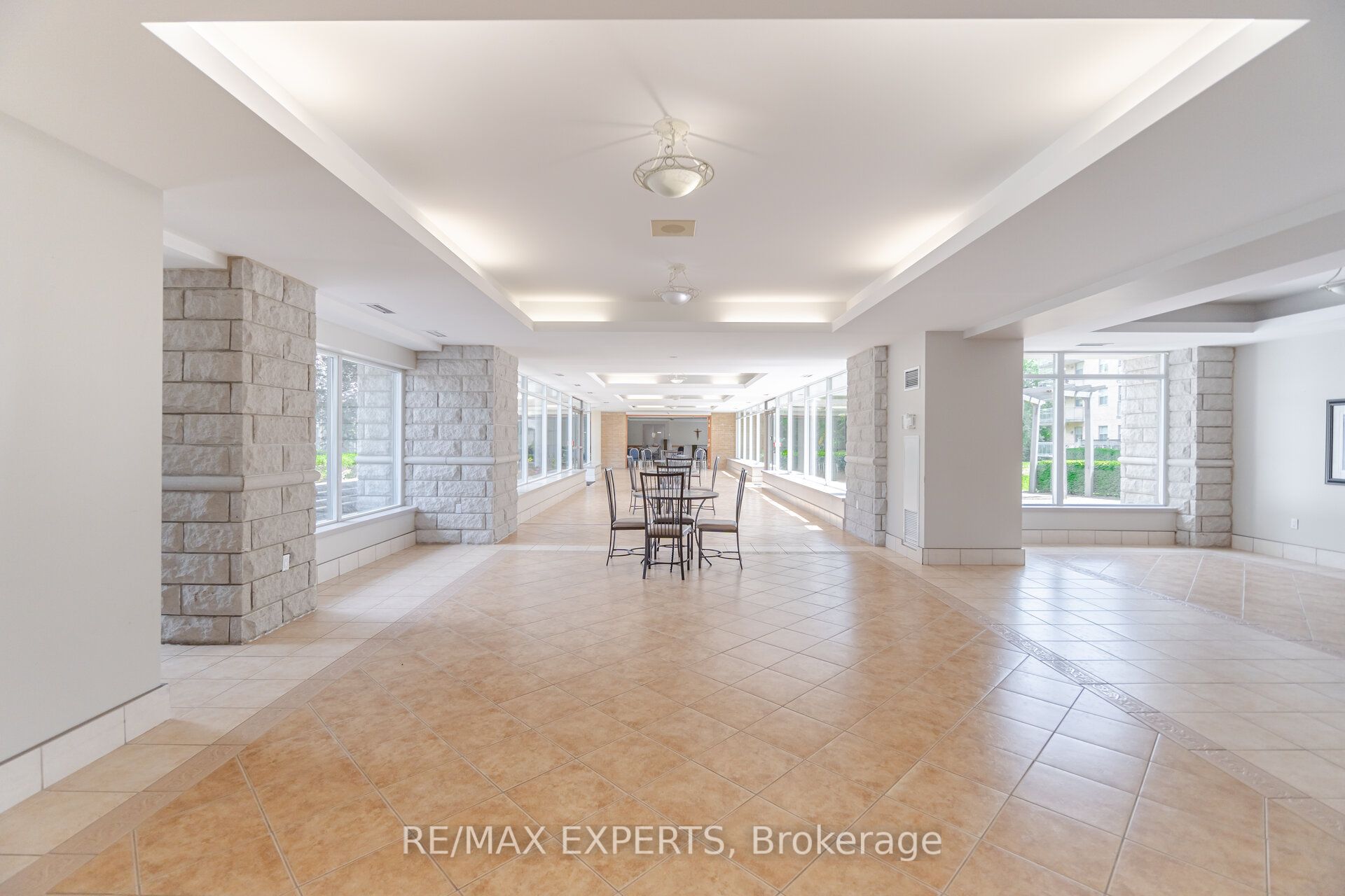 2502 Rutherford Road 216 Property Photo 9