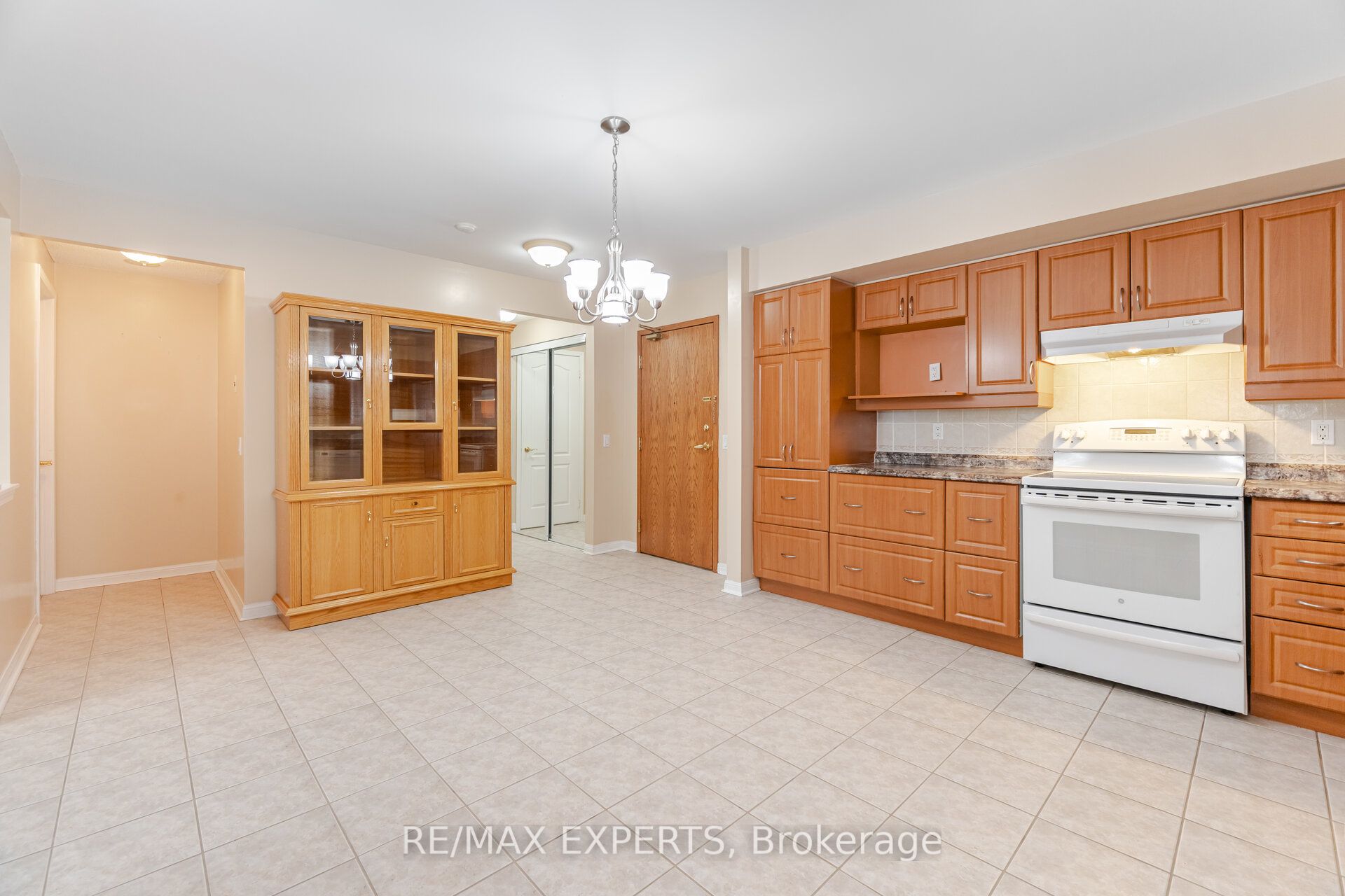 2502 Rutherford Road 216 Property Photo 15