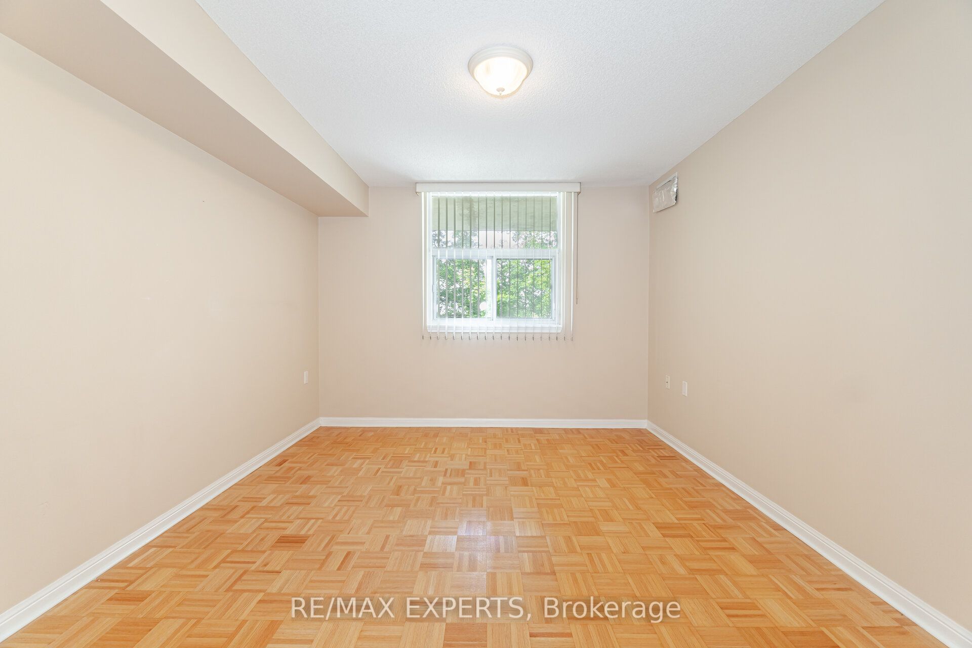 2502 Rutherford Road 216 Property Photo 23