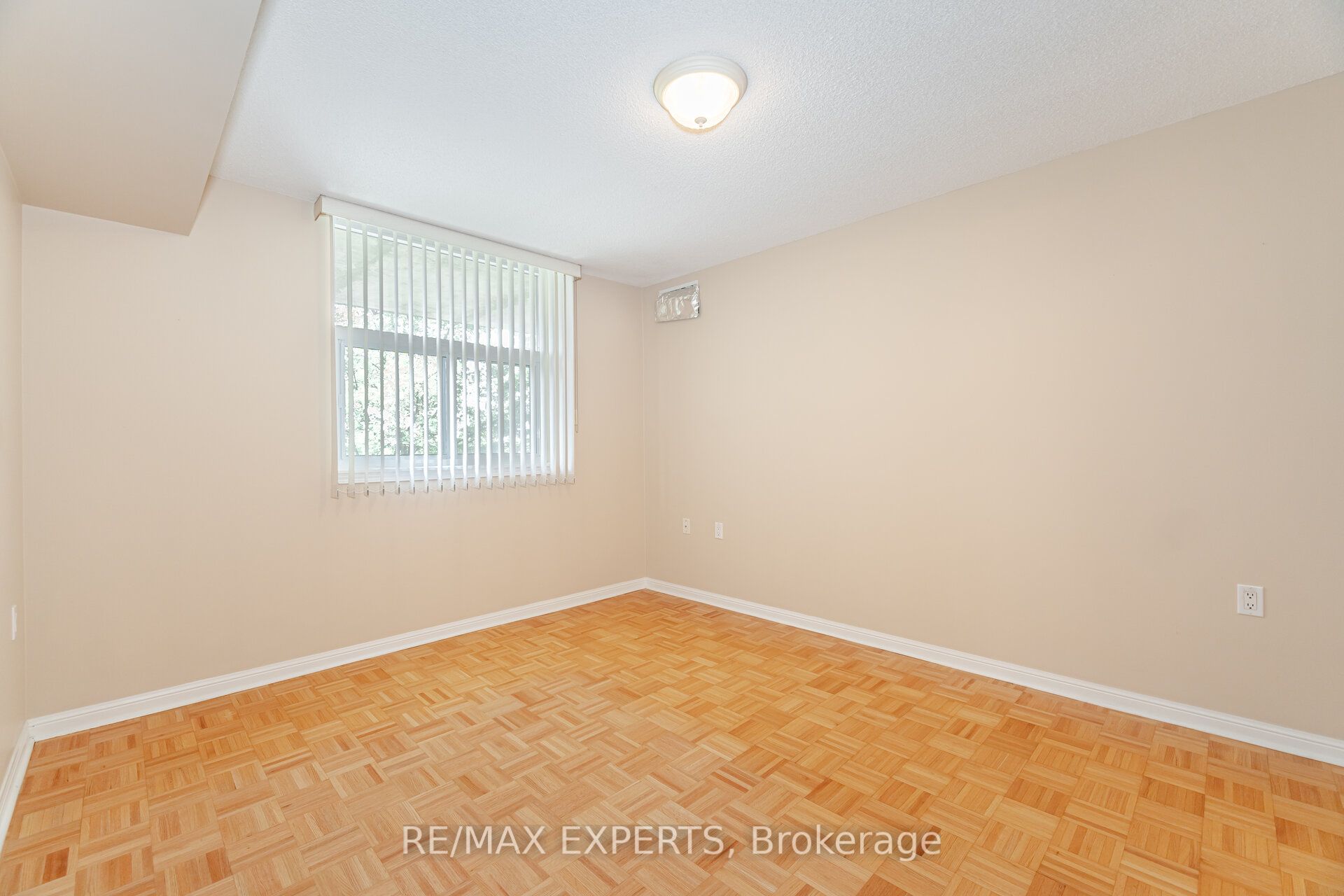 2502 Rutherford Road 216 Property Photo 24