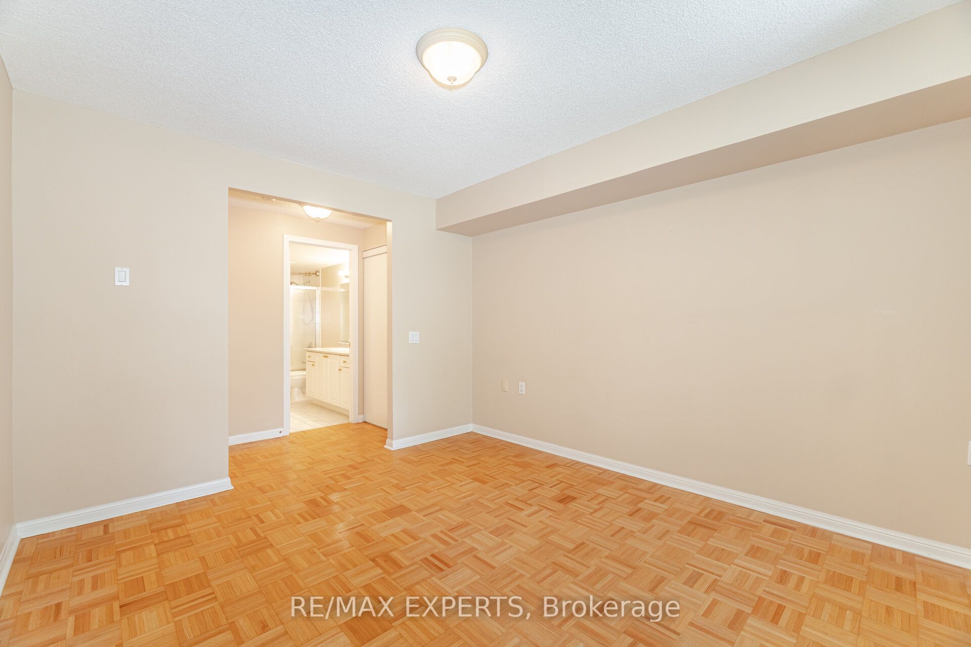 2502 Rutherford Road 216 Property Photo 26