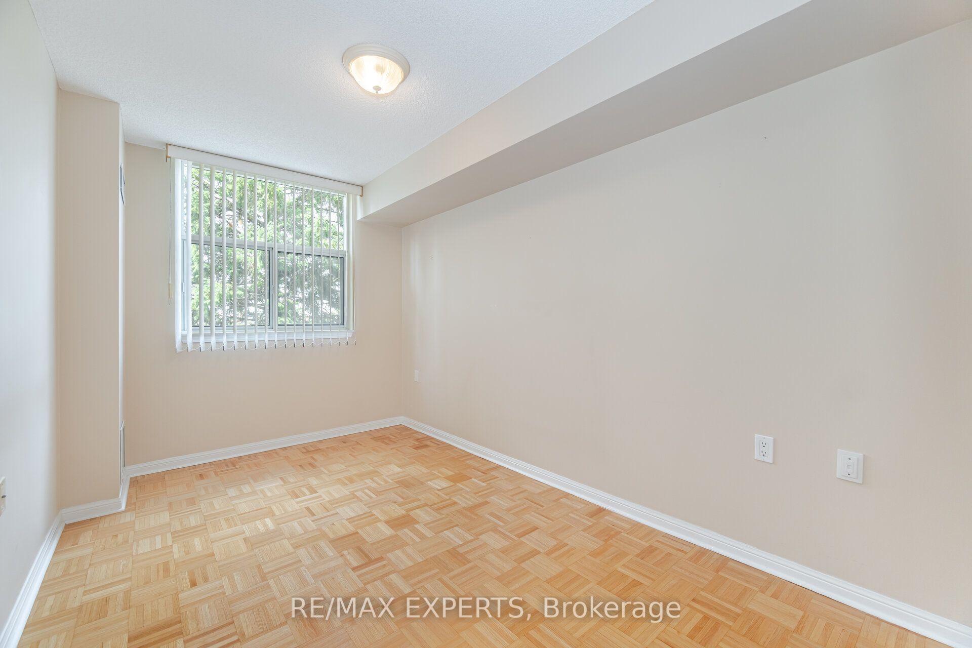 2502 Rutherford Road 216 Property Photo 30