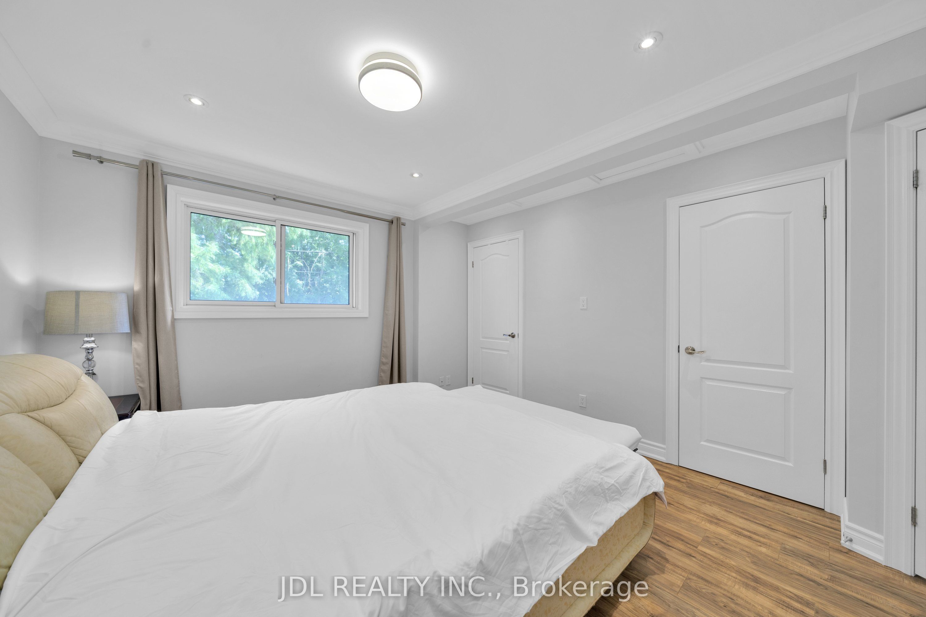 53 Southdale Drive Property Photo 18