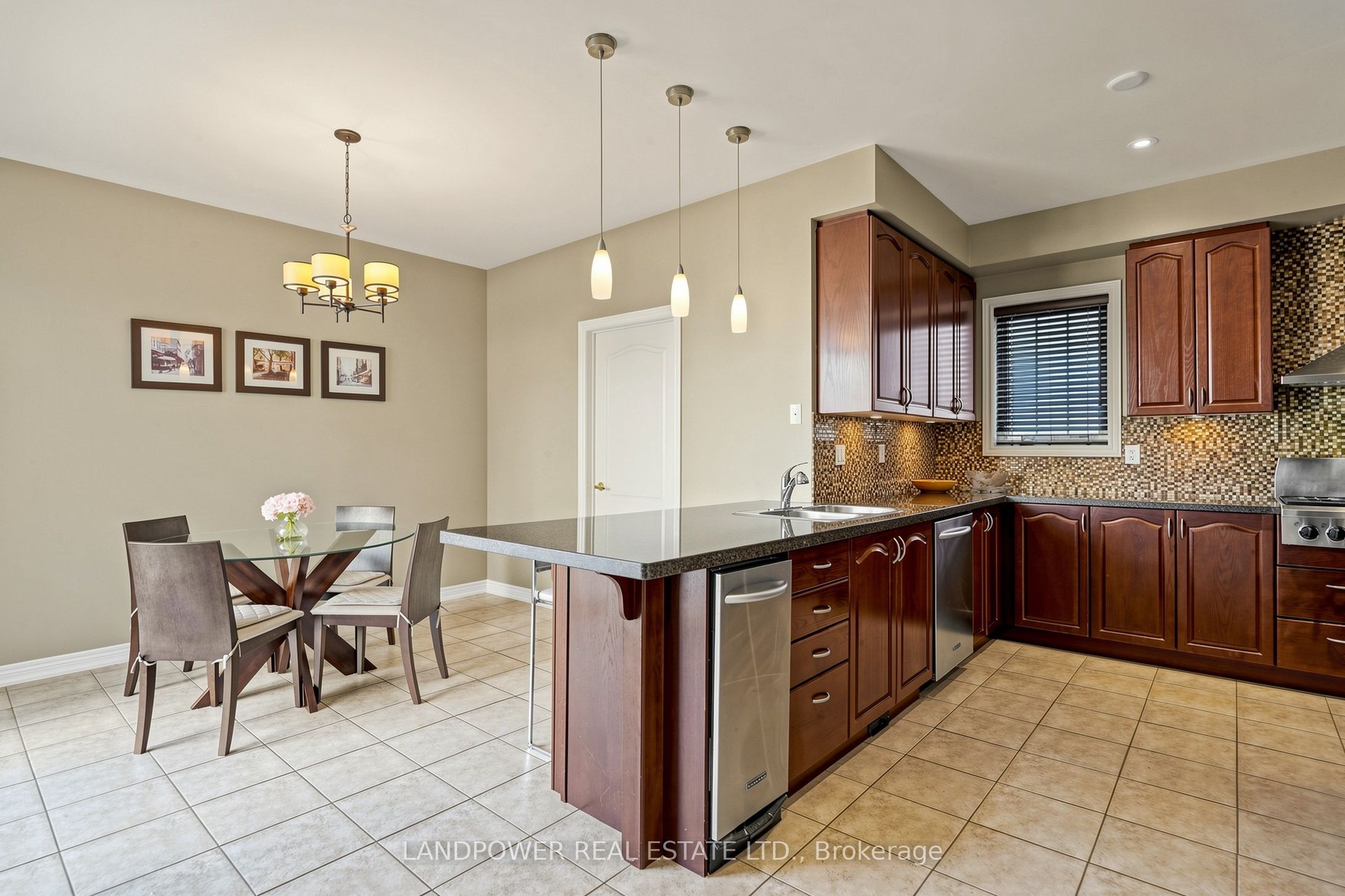 25 Reflection Road Property Photo 11