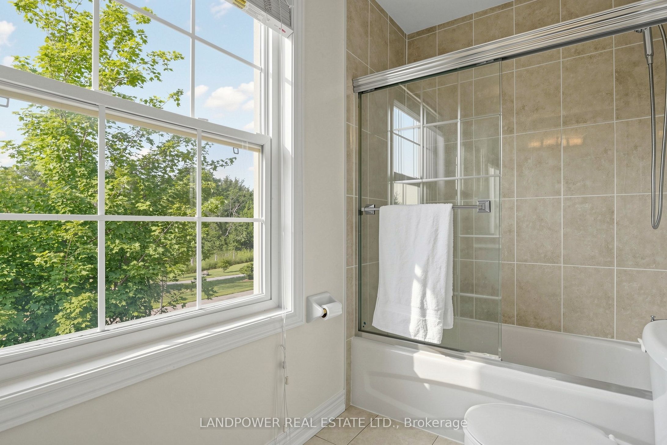 25 Reflection Road Property Photo 32
