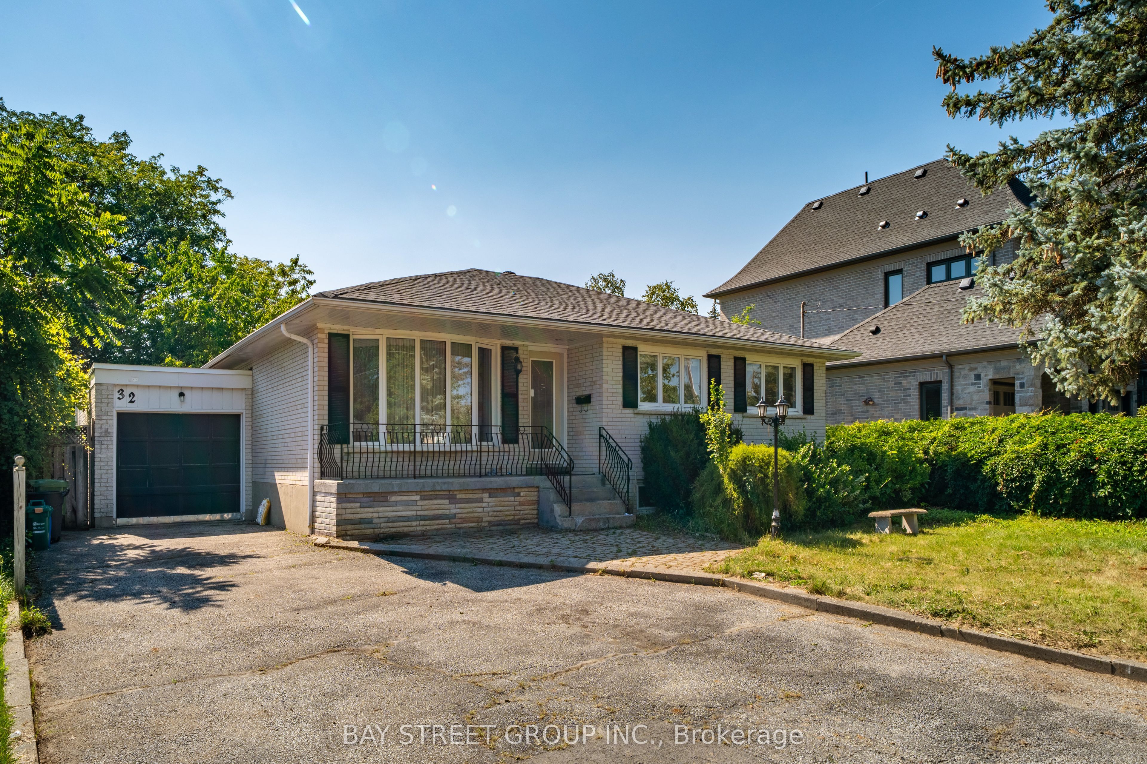 32 Alanadale Avenue Property Photo 1