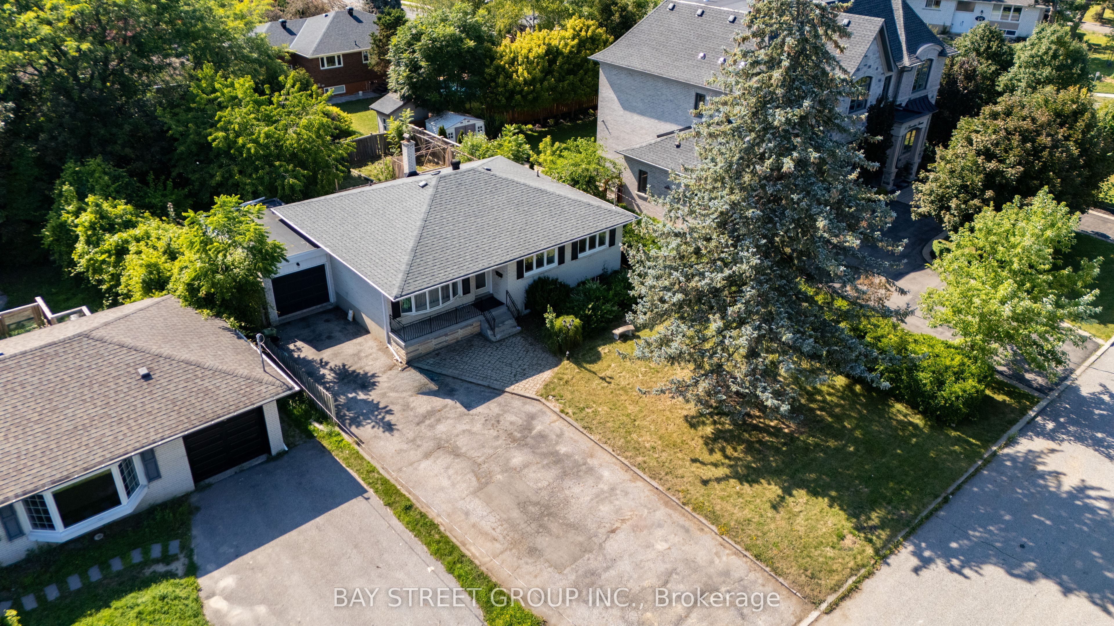 32 Alanadale Avenue Property Photo 2