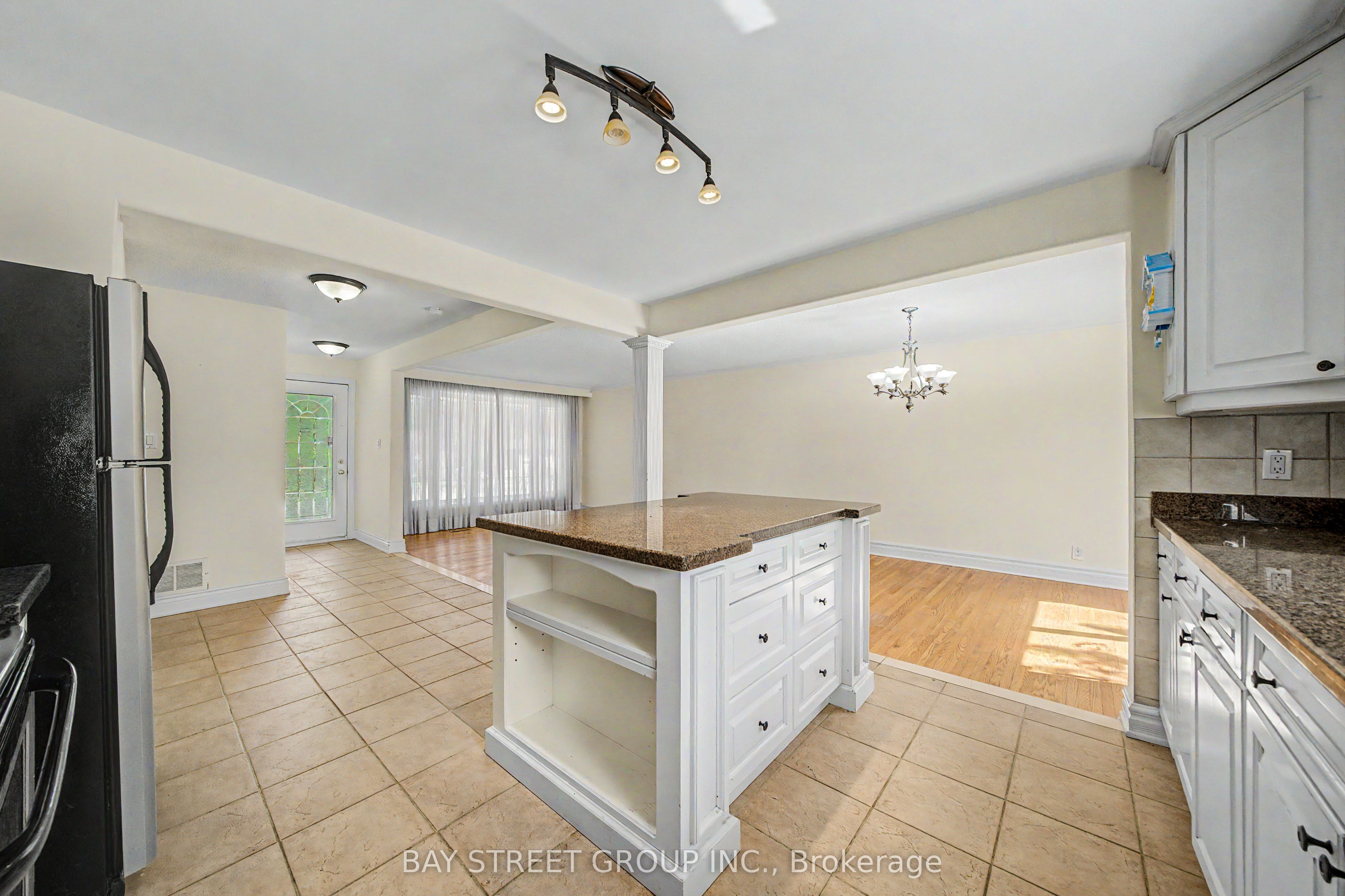 32 Alanadale Avenue Property Photo 5