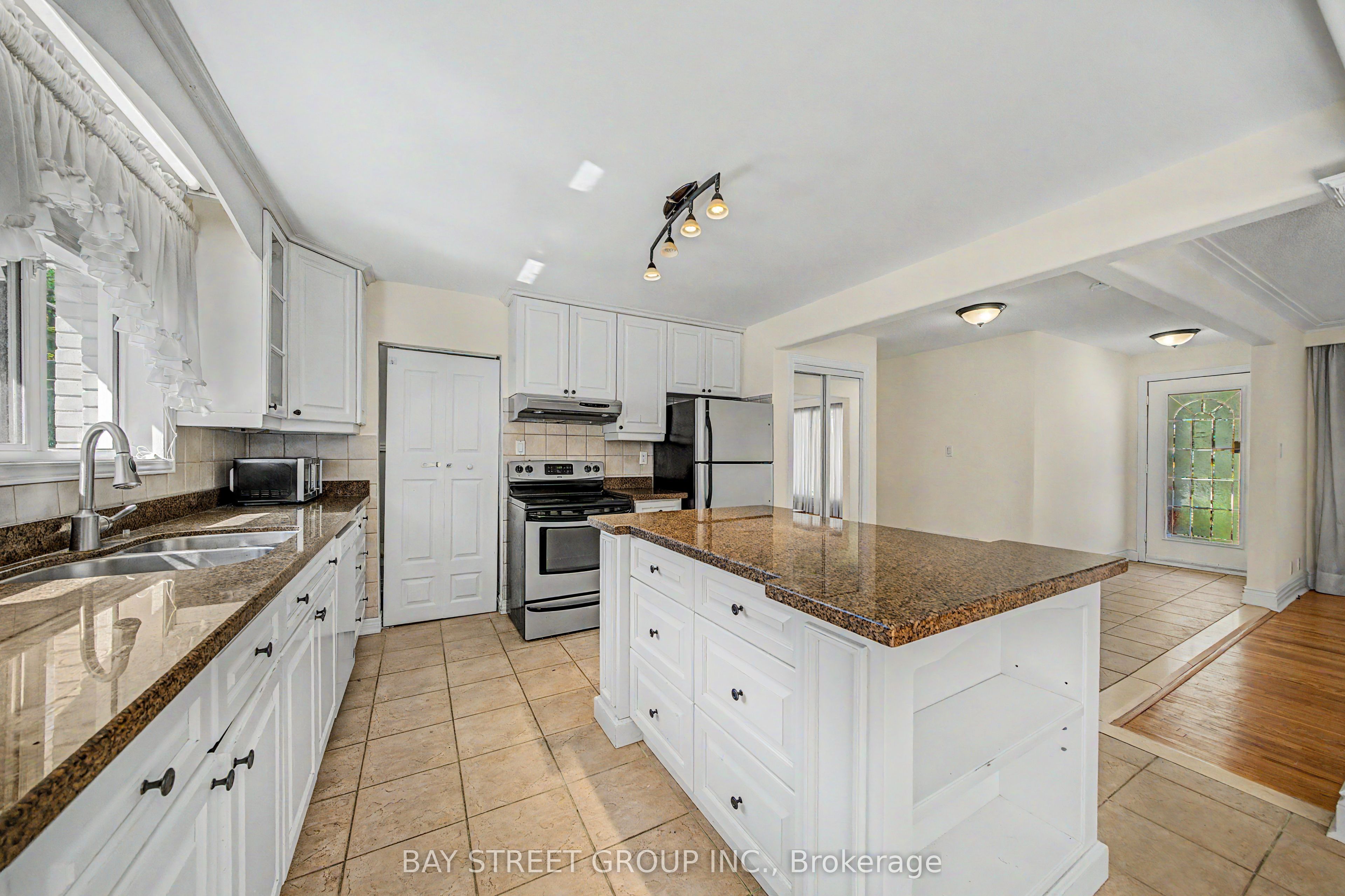 32 Alanadale Avenue Property Photo 13