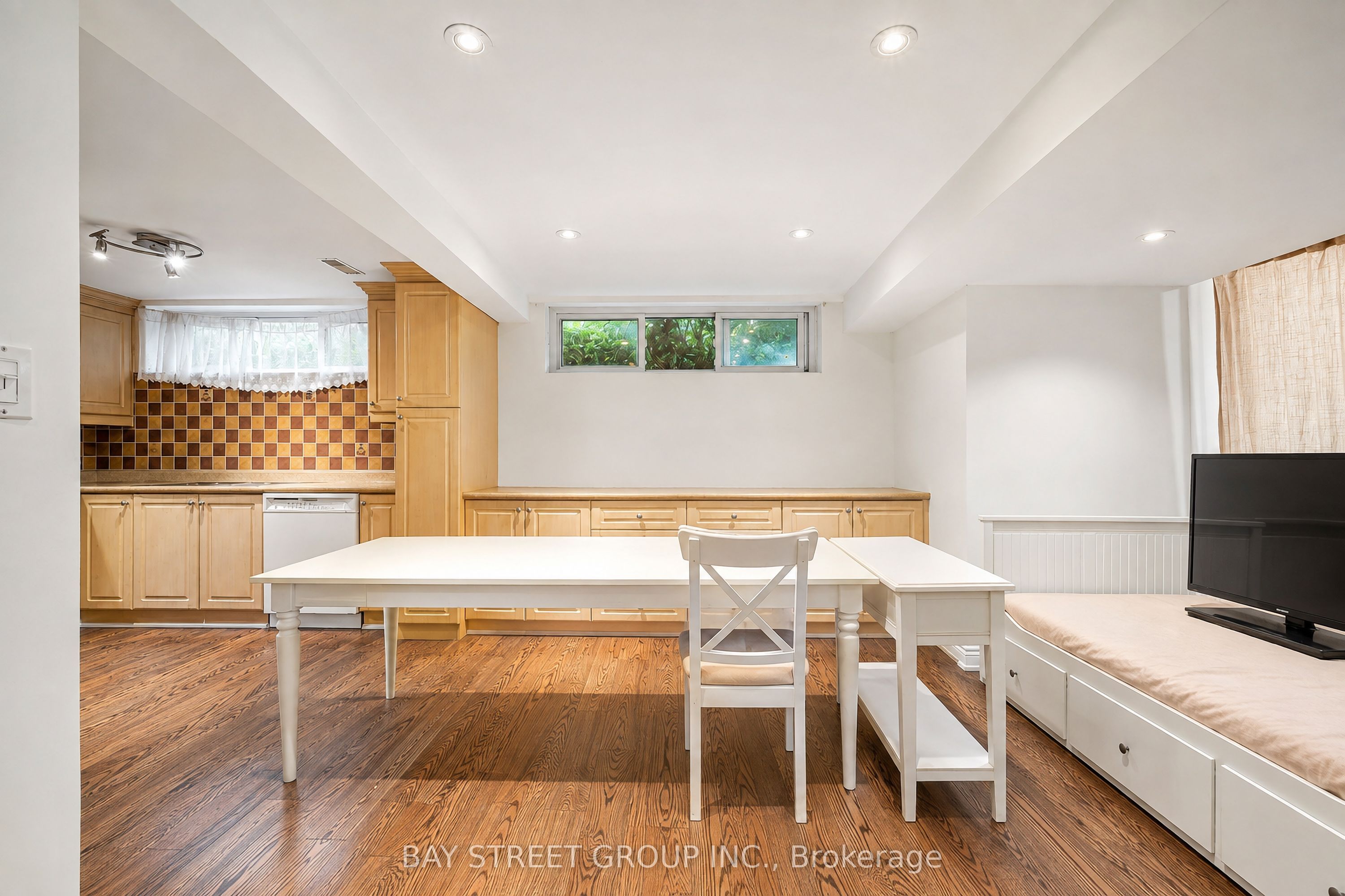 32 Alanadale Avenue Property Photo 26