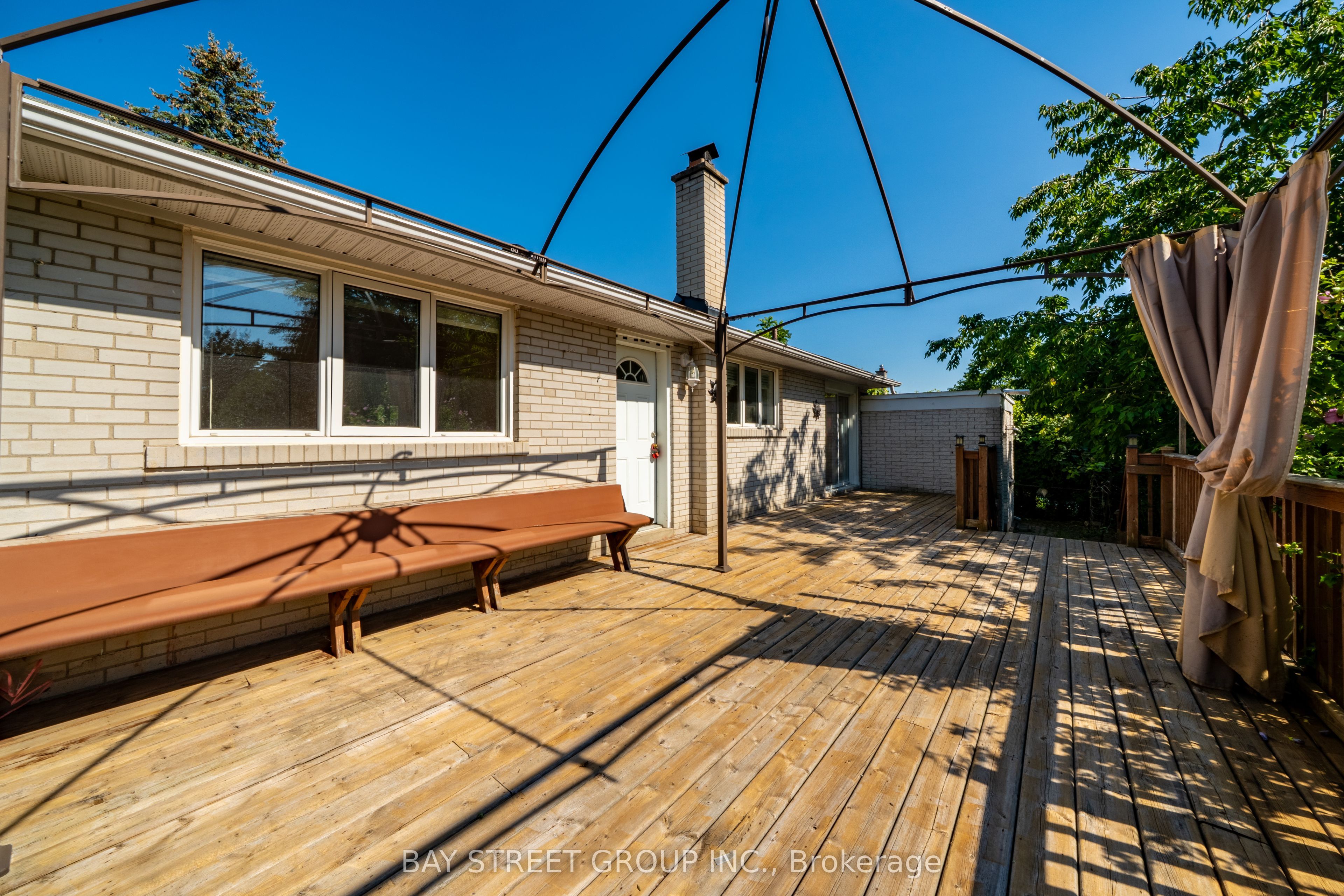 32 Alanadale Avenue Property Photo 36
