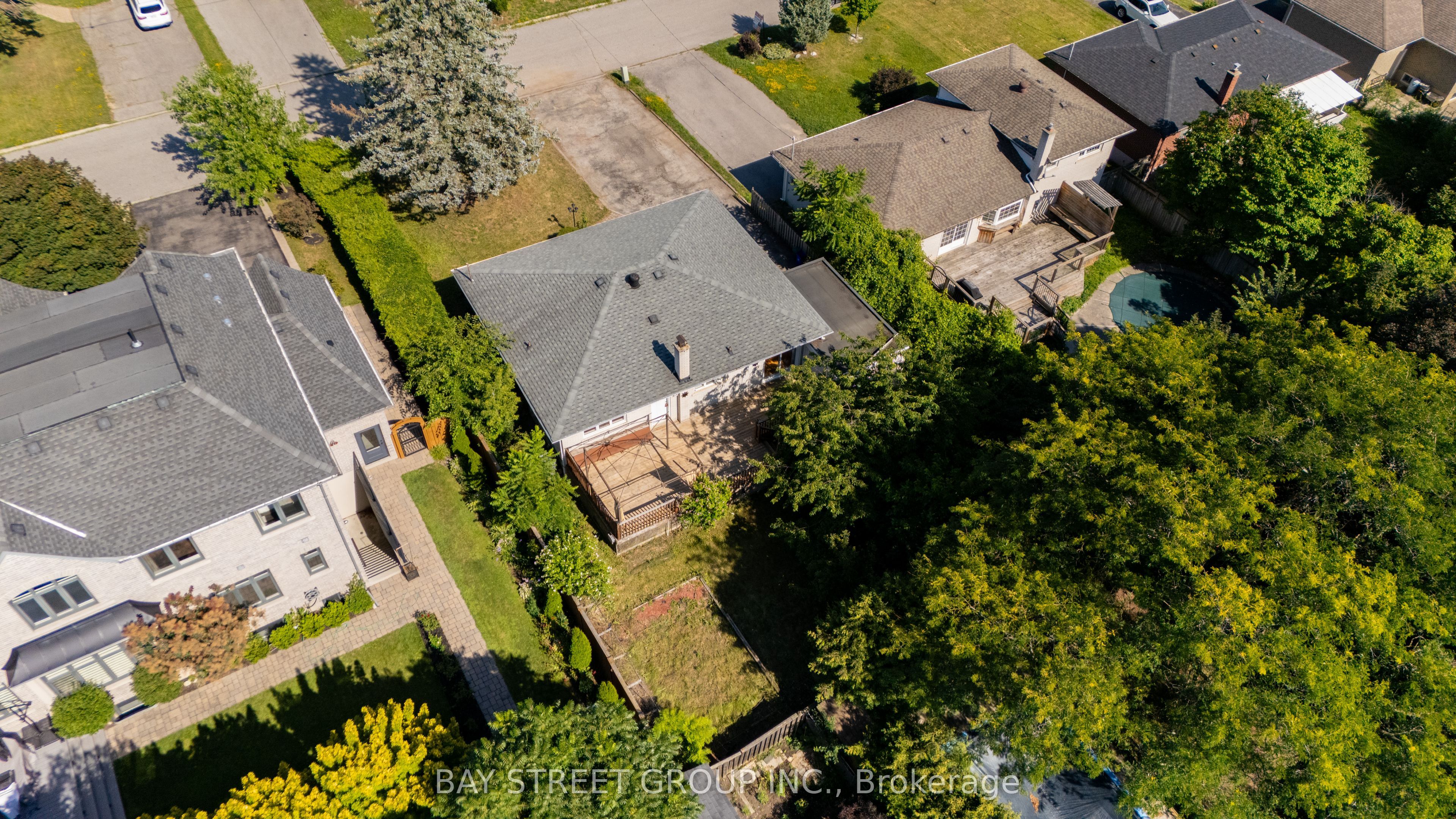 32 Alanadale Avenue Property Photo 46