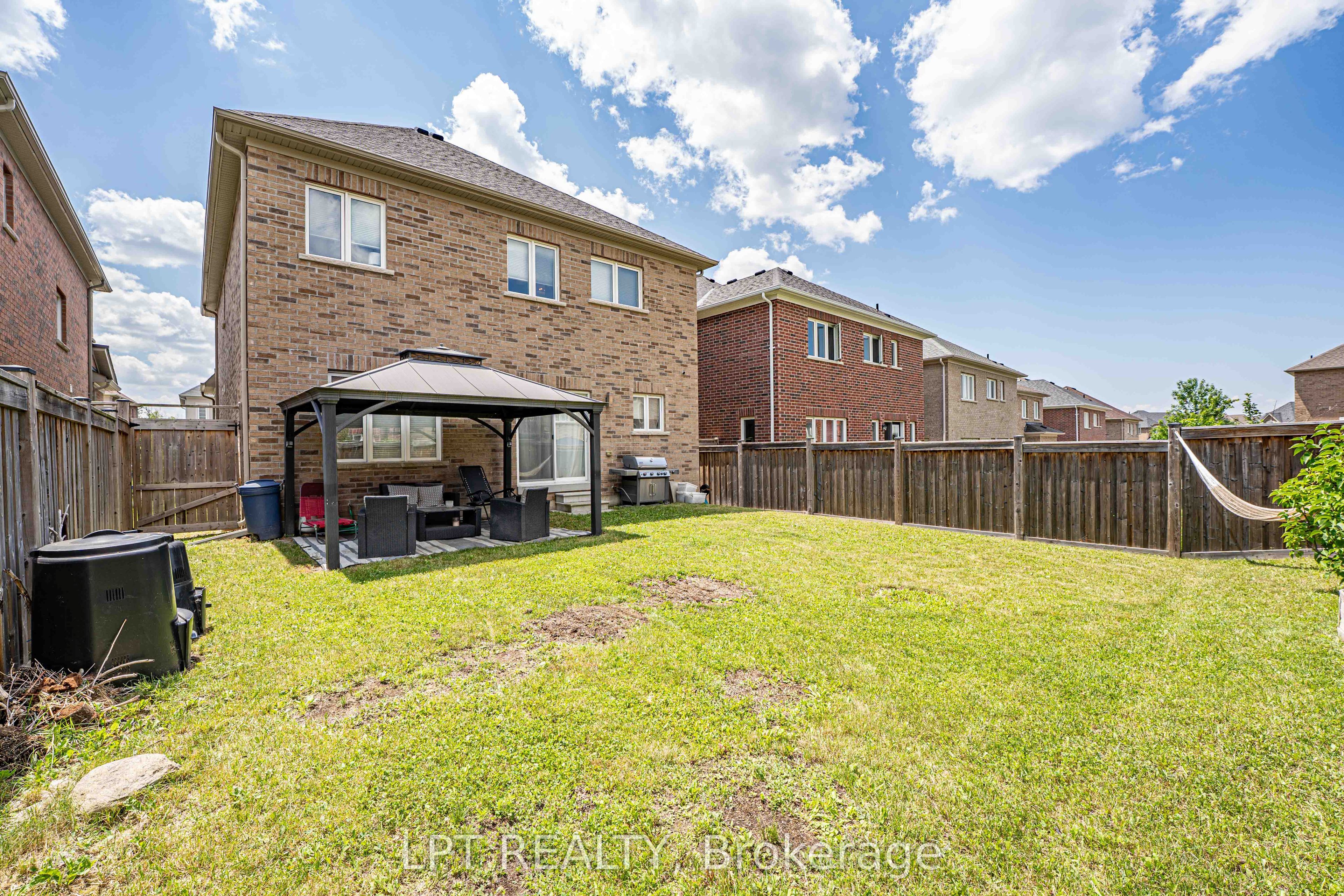 20 Manor Forest Road Property Photo 37