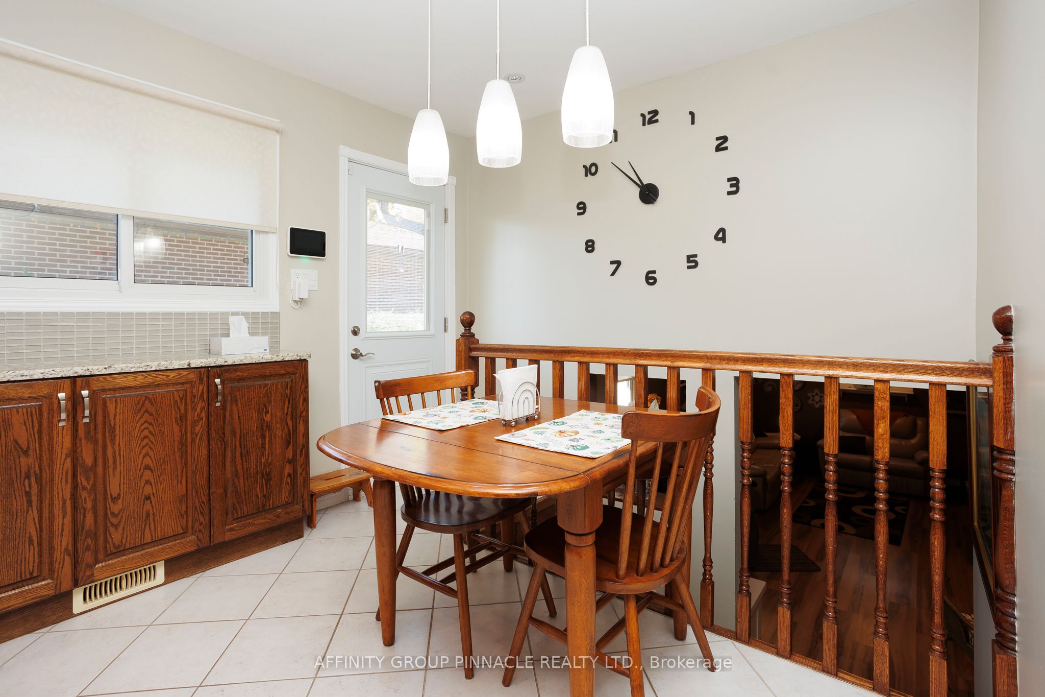 364 Riverdale Road Property Photo 16