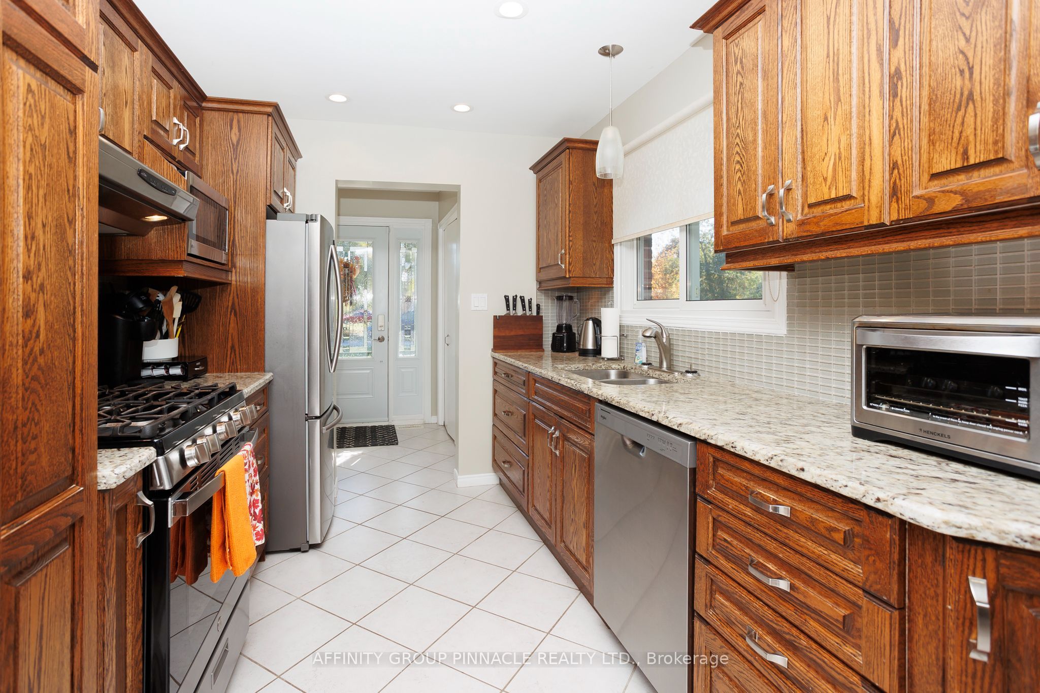 364 Riverdale Road Property Photo 18
