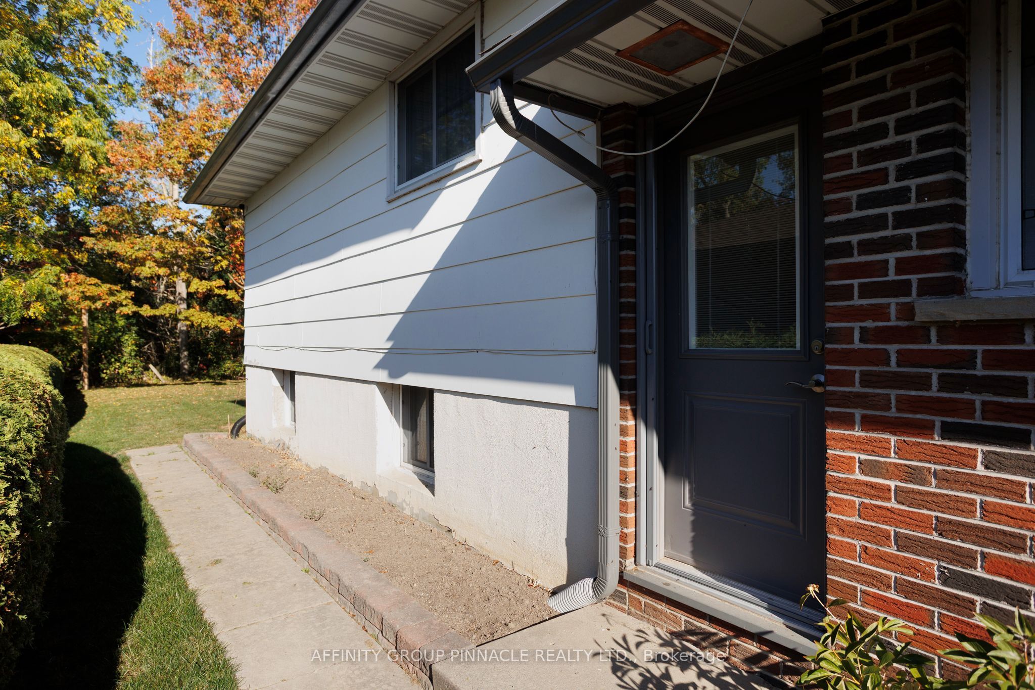 364 Riverdale Road Property Photo 41