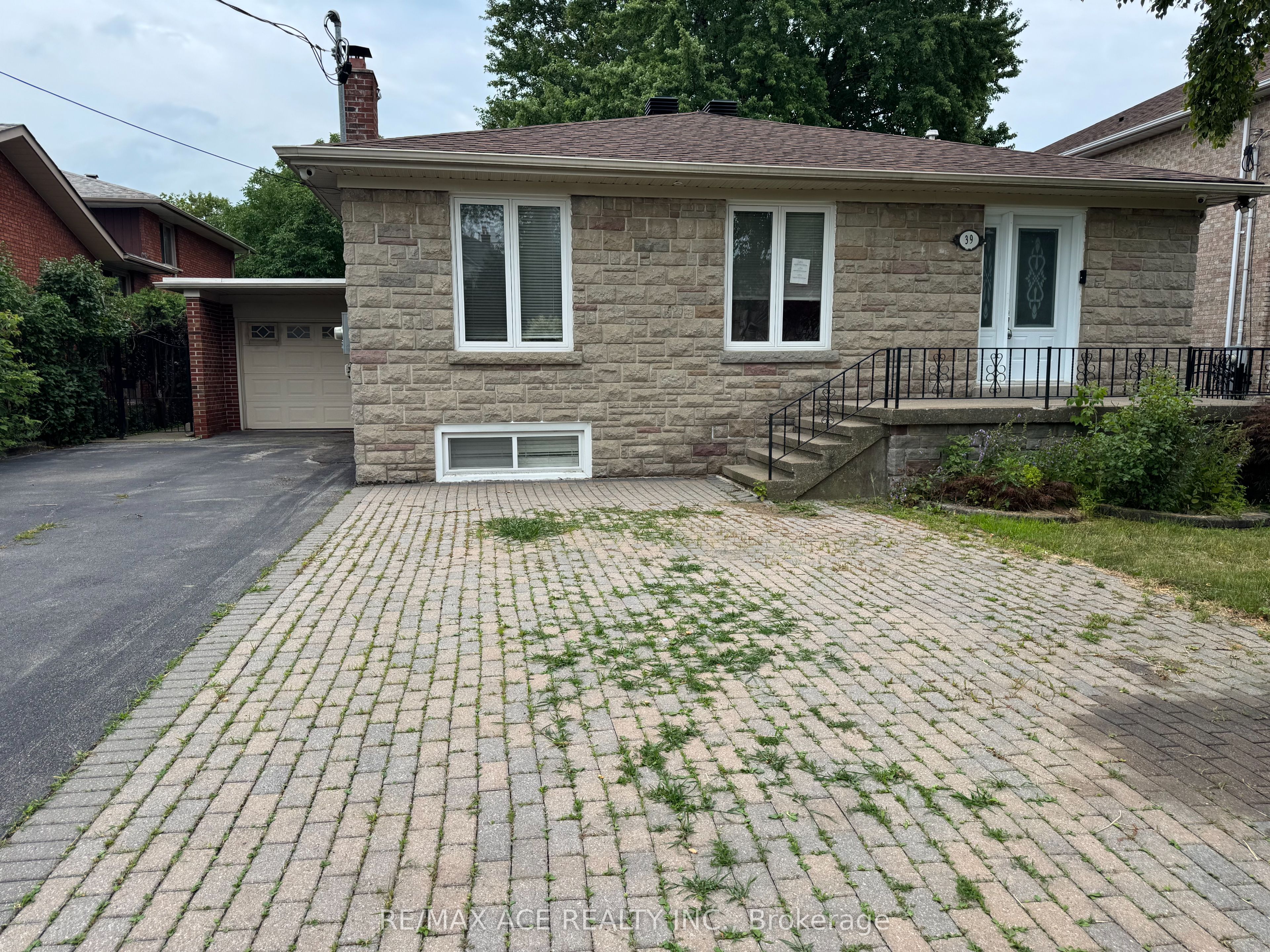 39 Oak Avenue Property Photo 3
