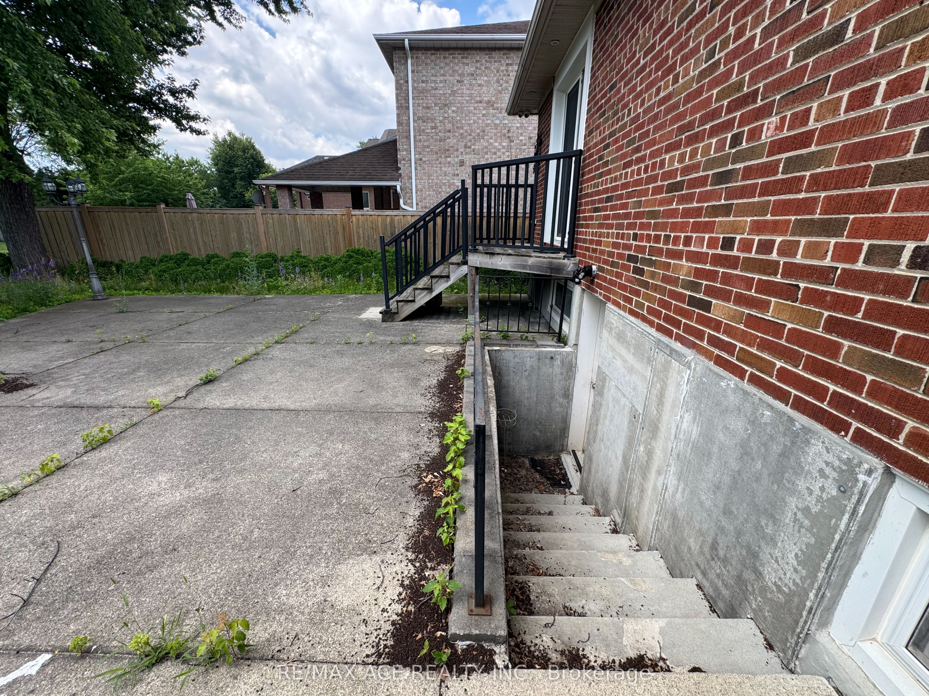 39 Oak Avenue Property Photo 8