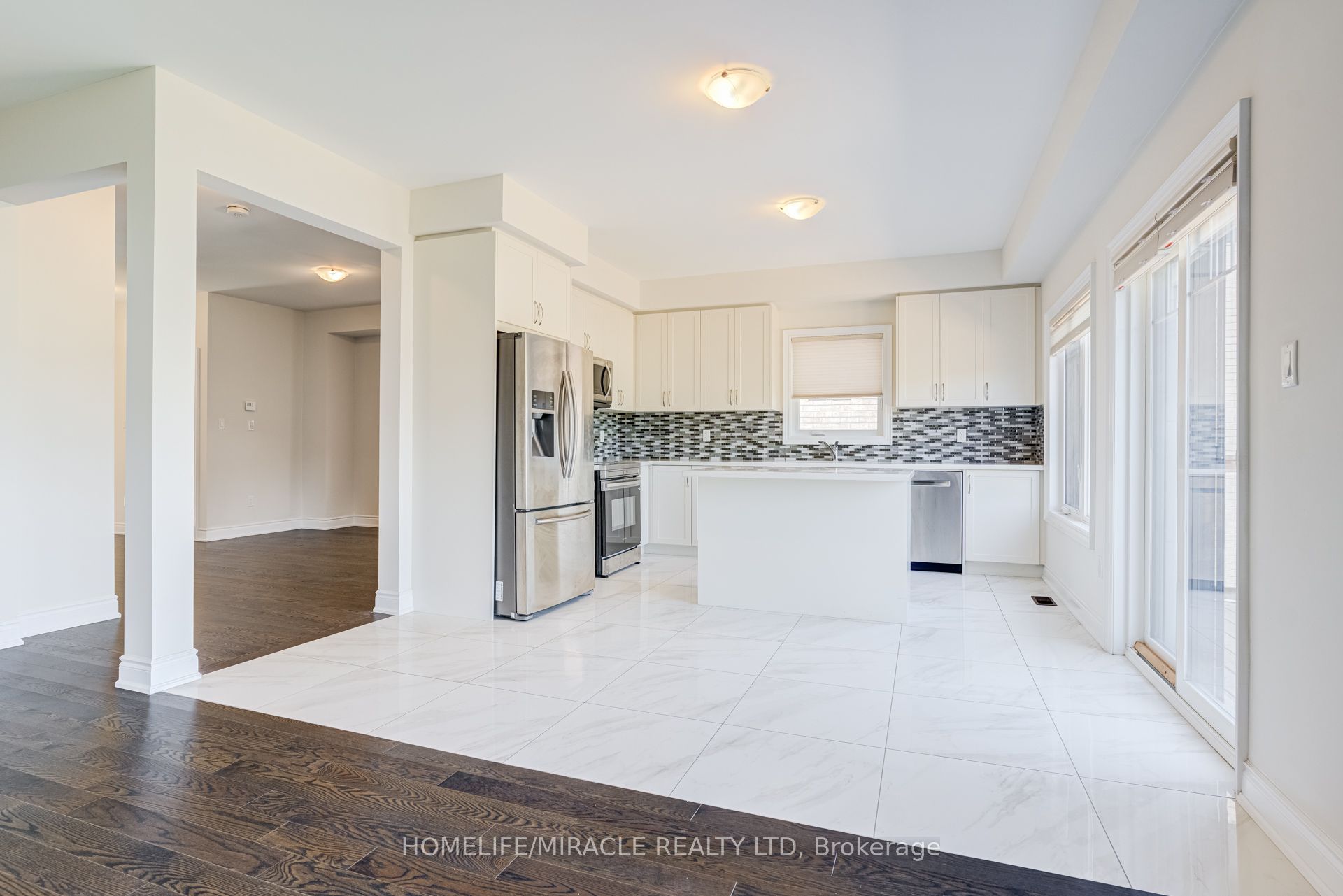 25 Lorne Thomas Place Property Photo 6