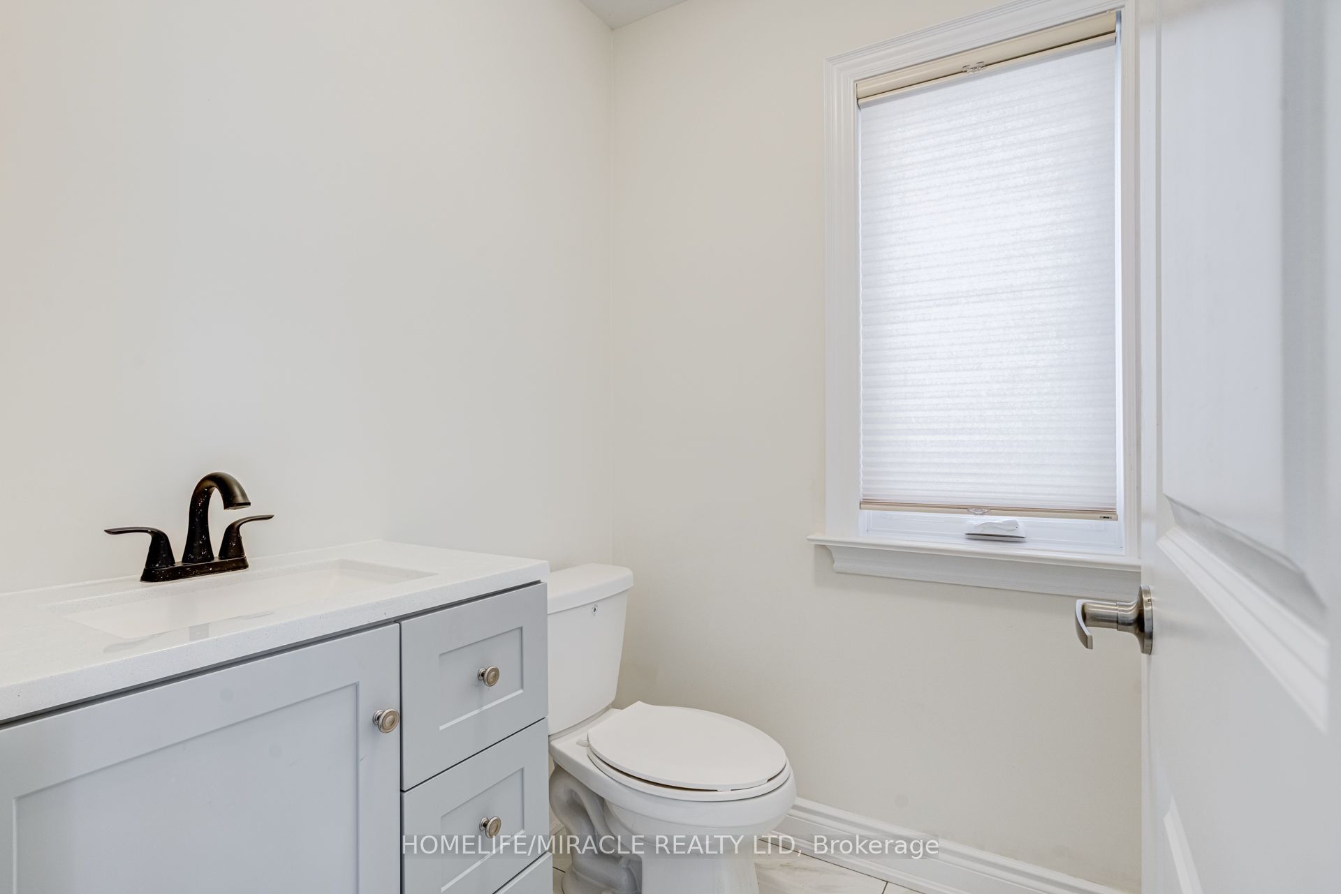 25 Lorne Thomas Place Property Photo 12