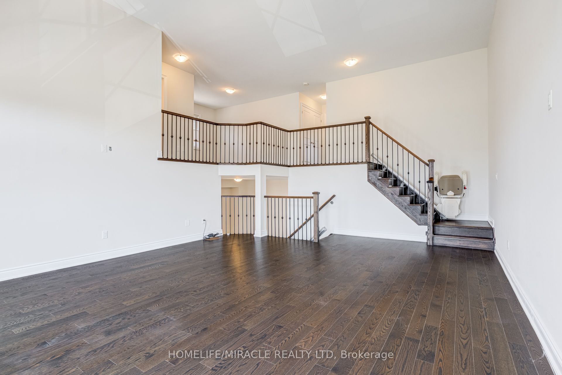 25 Lorne Thomas Place Property Photo 15