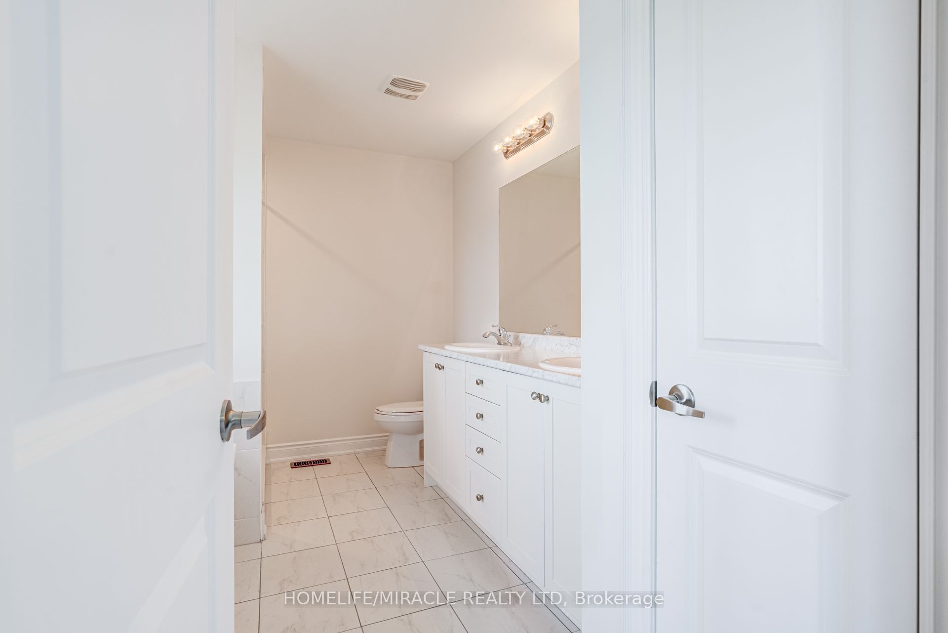 25 Lorne Thomas Place Property Photo 22
