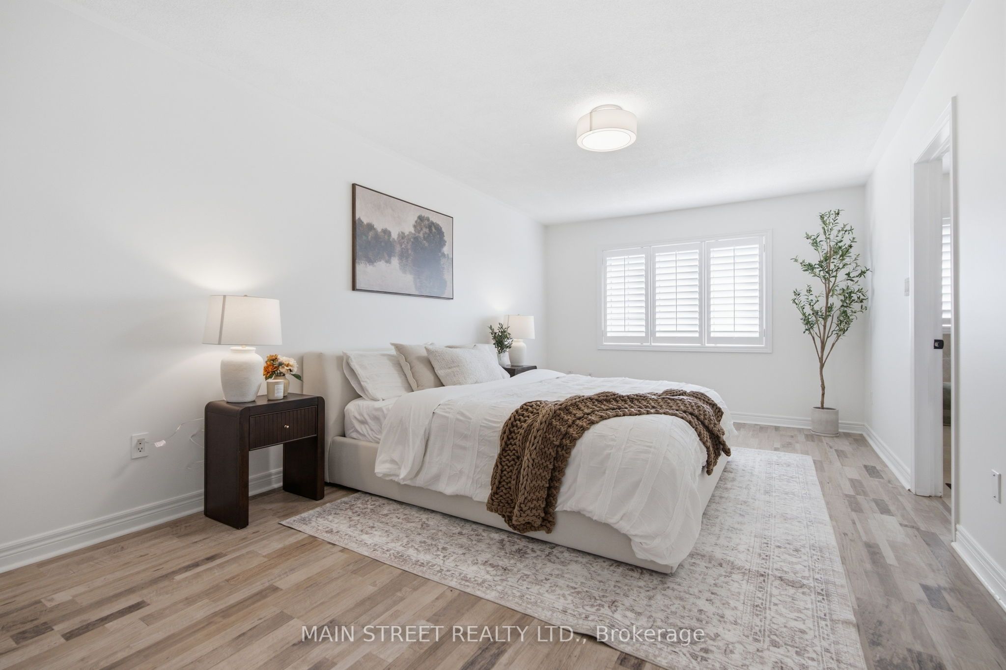 90 Four Seasons Crescent Property Photo 14