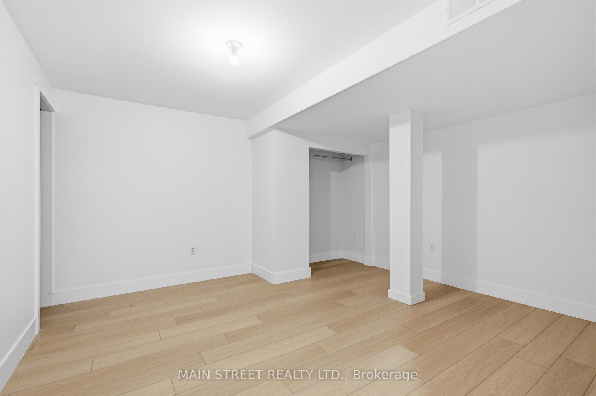 90 Four Seasons Crescent Property Photo 21