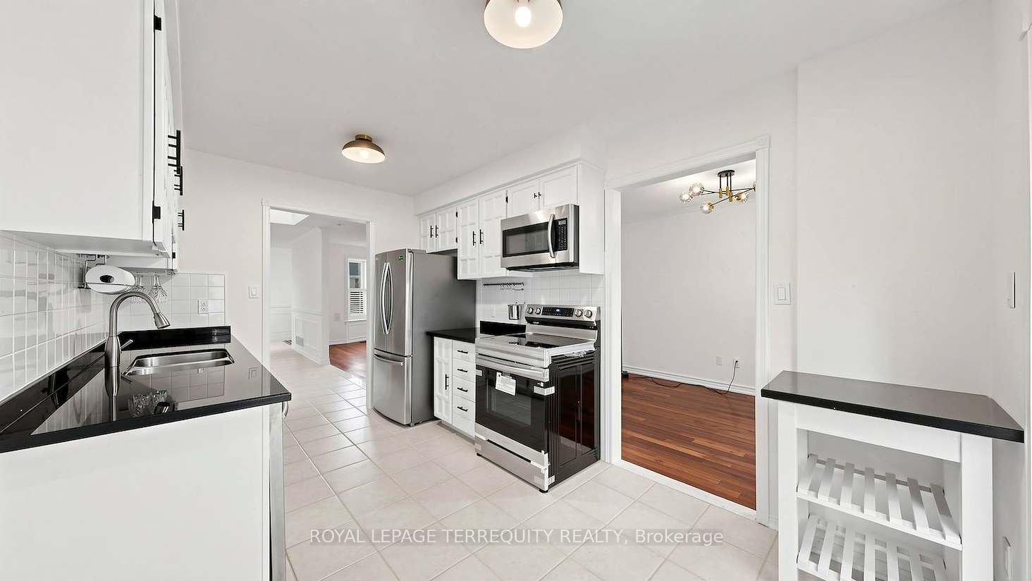 95 Confederation Way #64 Property Photo 14