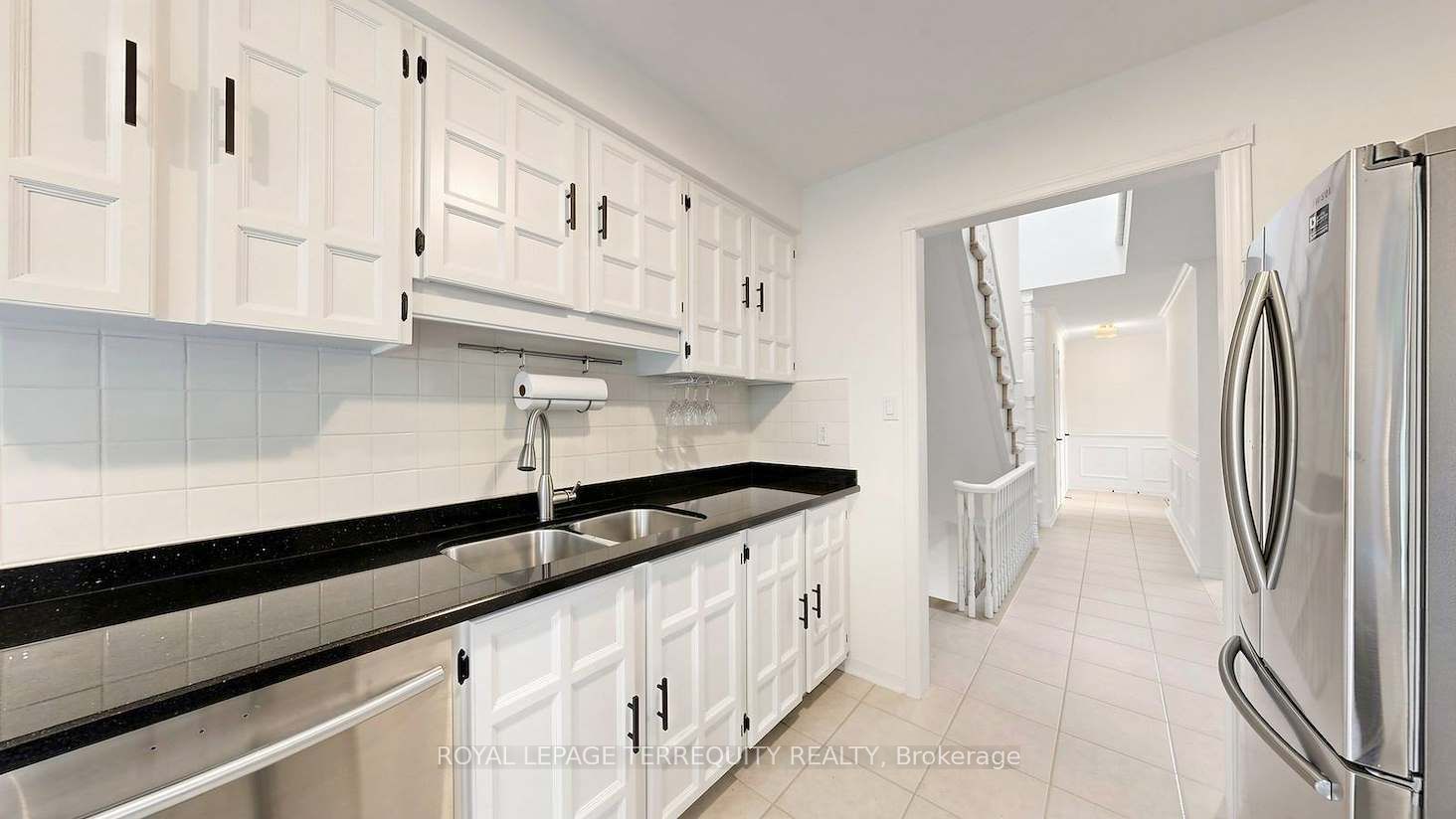 95 Confederation Way #64 Property Photo 16