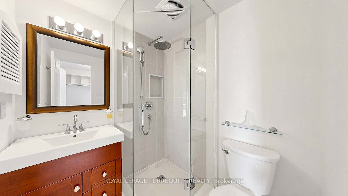 95 Confederation Way #64 Property Photo 30