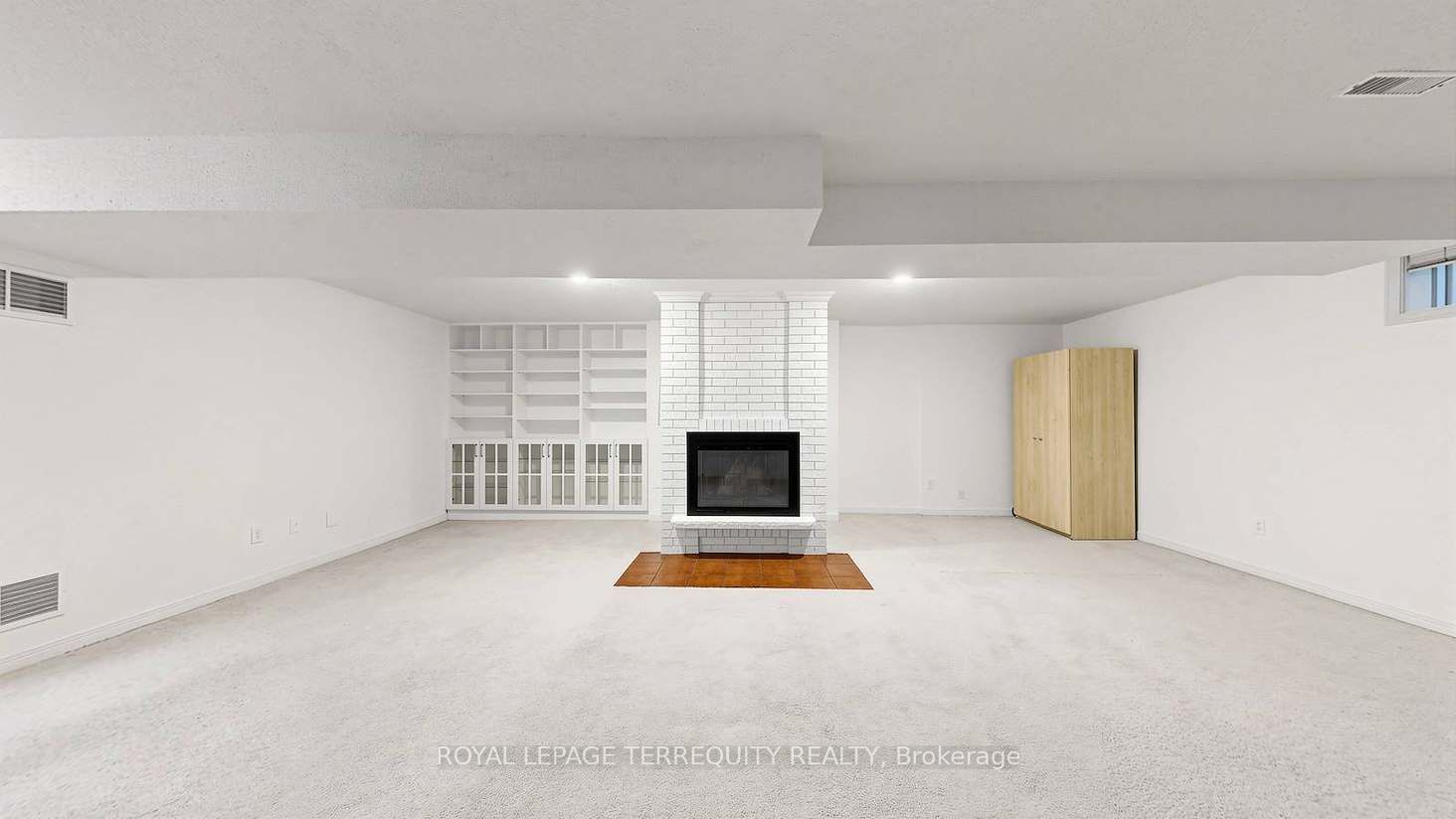 95 Confederation Way #64 Property Photo 38