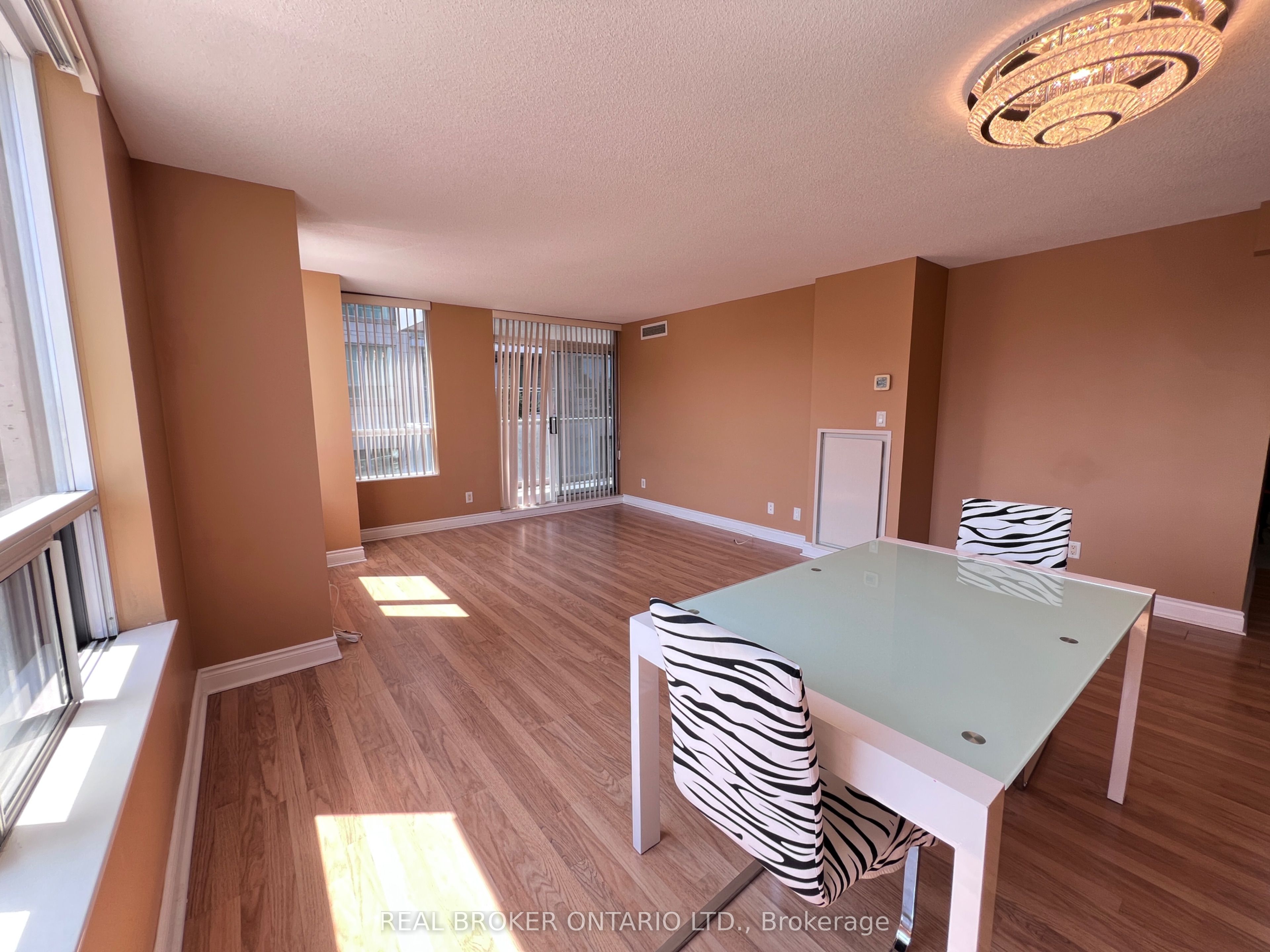 88 Times Avenue 310 Property Photo 4