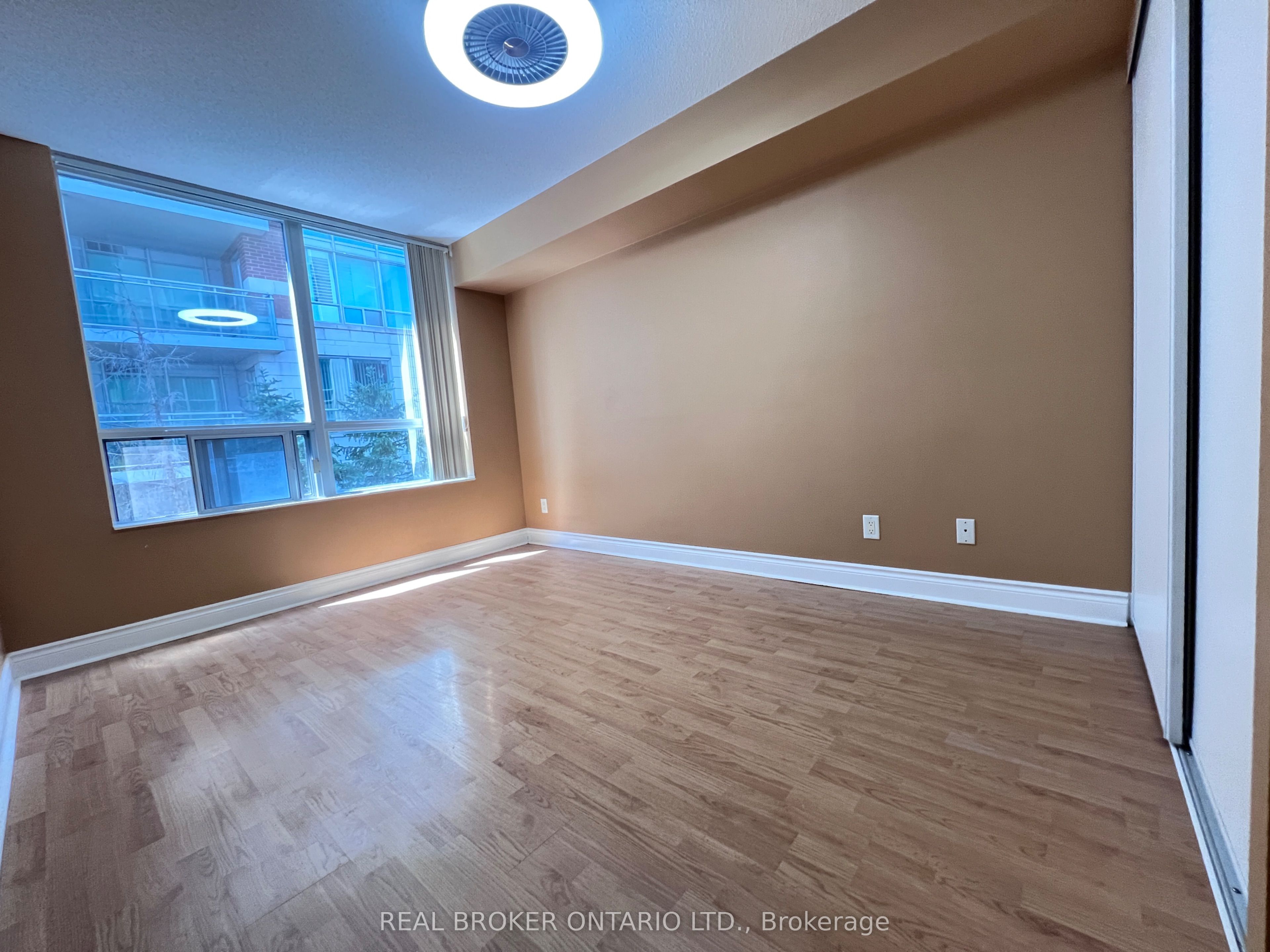 88 Times Avenue 310 Property Photo 8