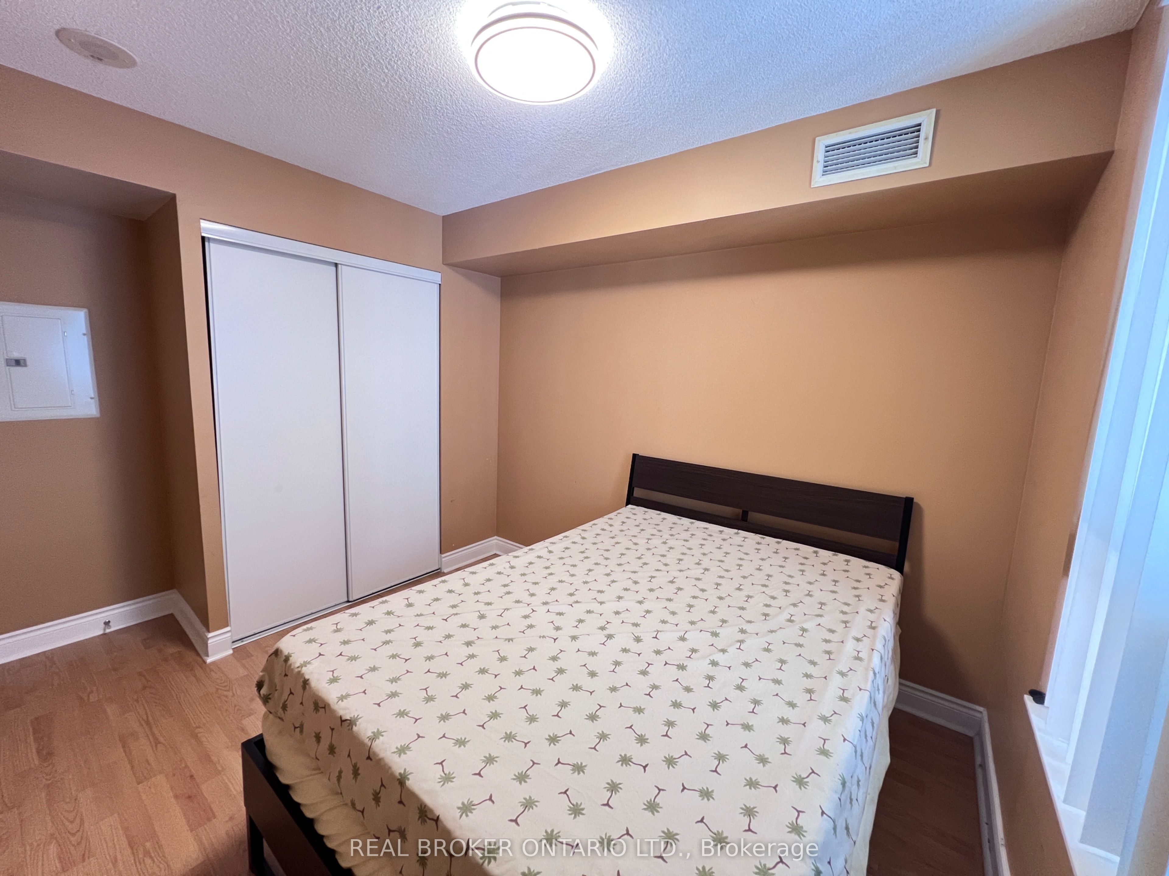88 Times Avenue 310 Property Photo 12