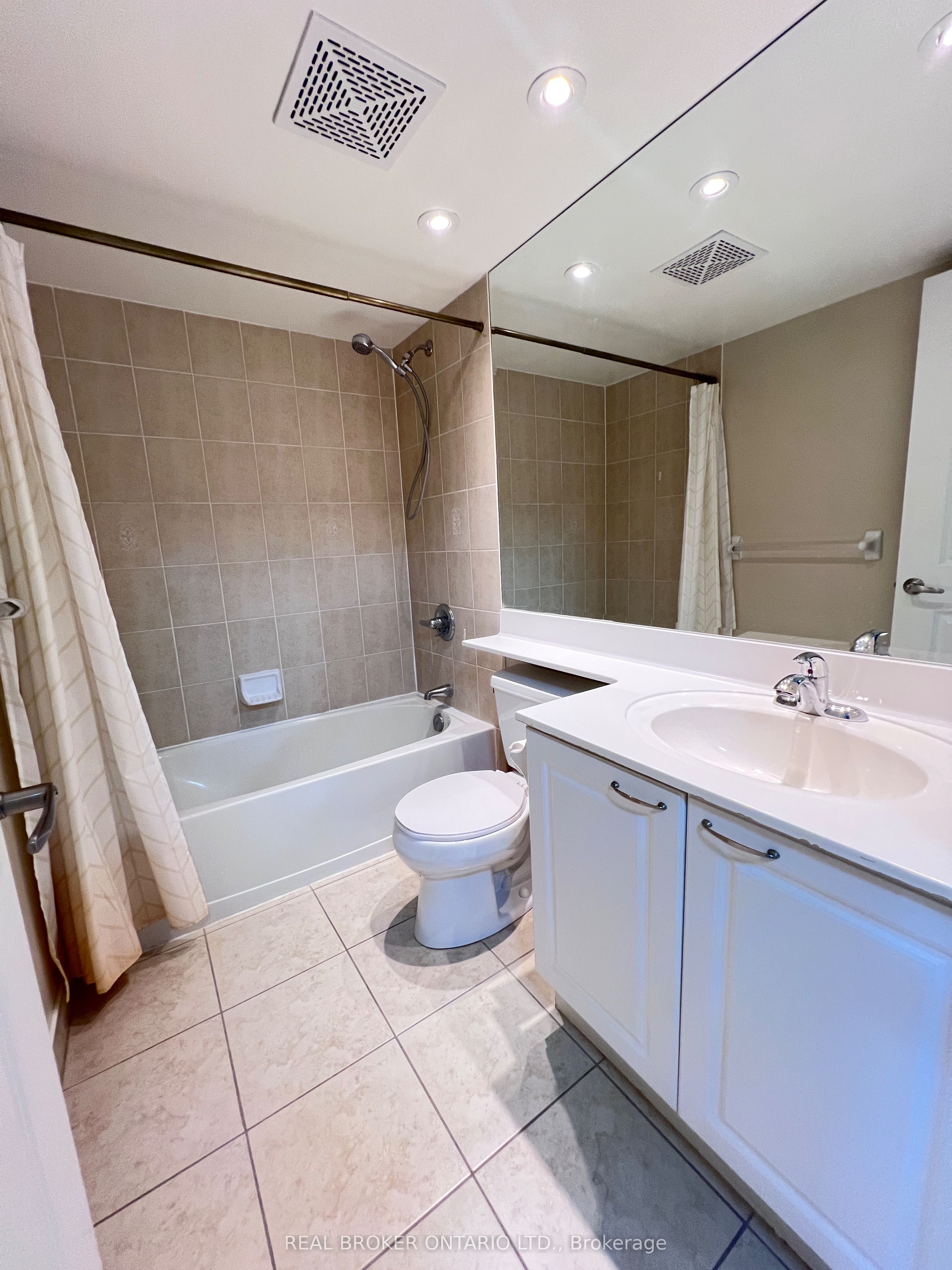 88 Times Avenue 310 Property Photo 13