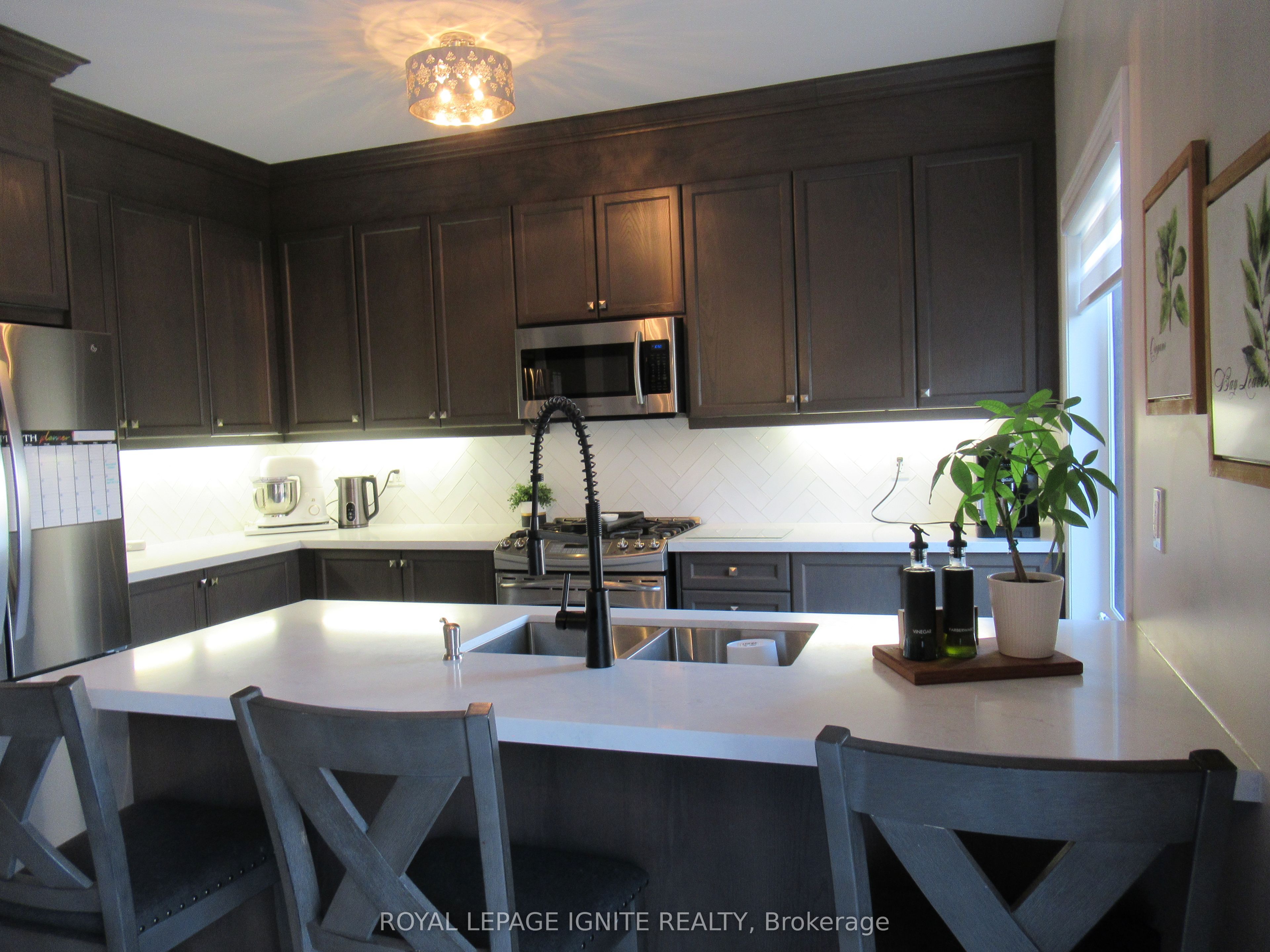 170 Gold Park Gate Property Photo 7