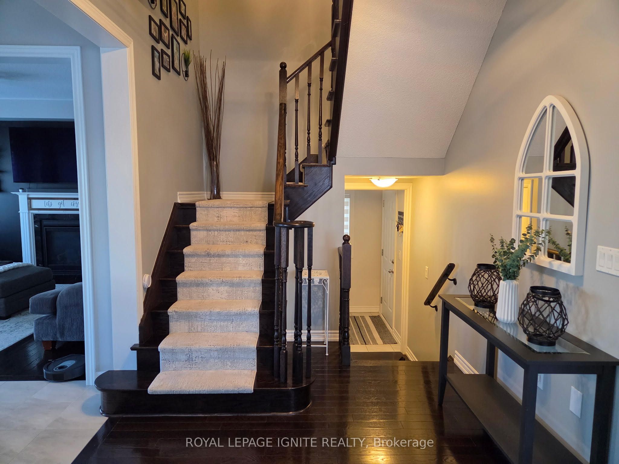 170 Gold Park Gate Property Photo 9