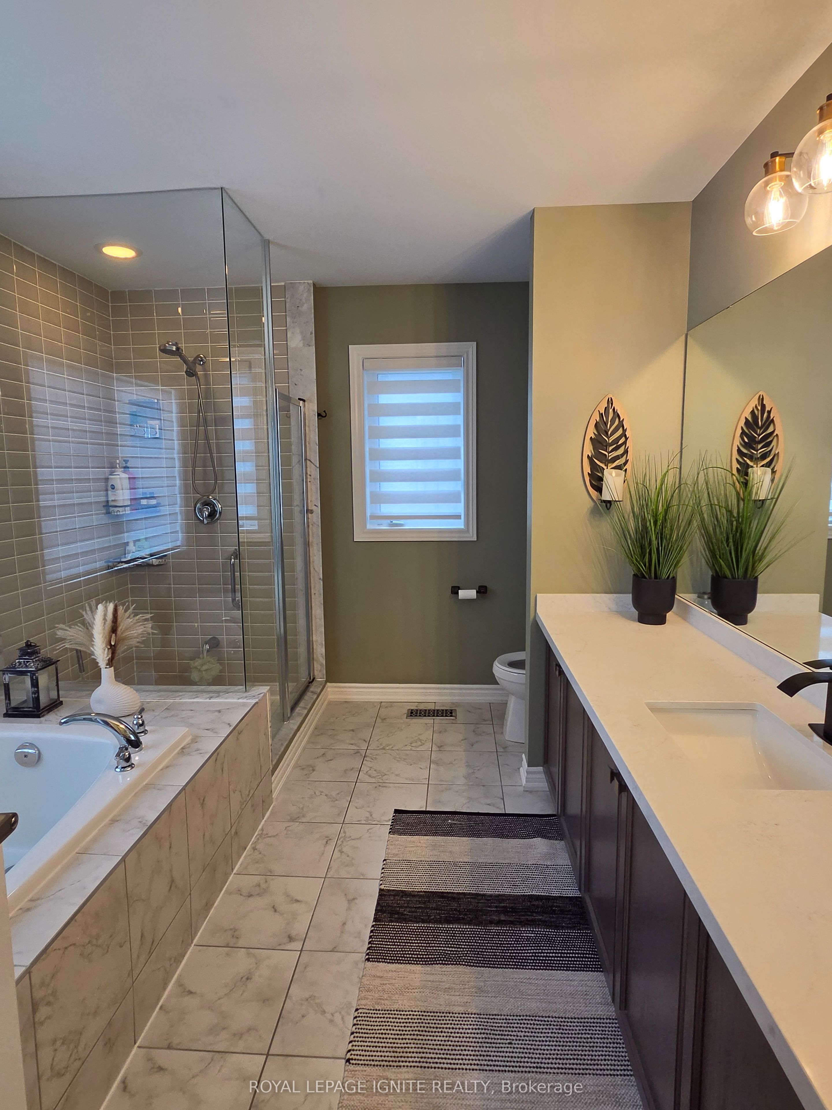 170 Gold Park Gate Property Photo 13