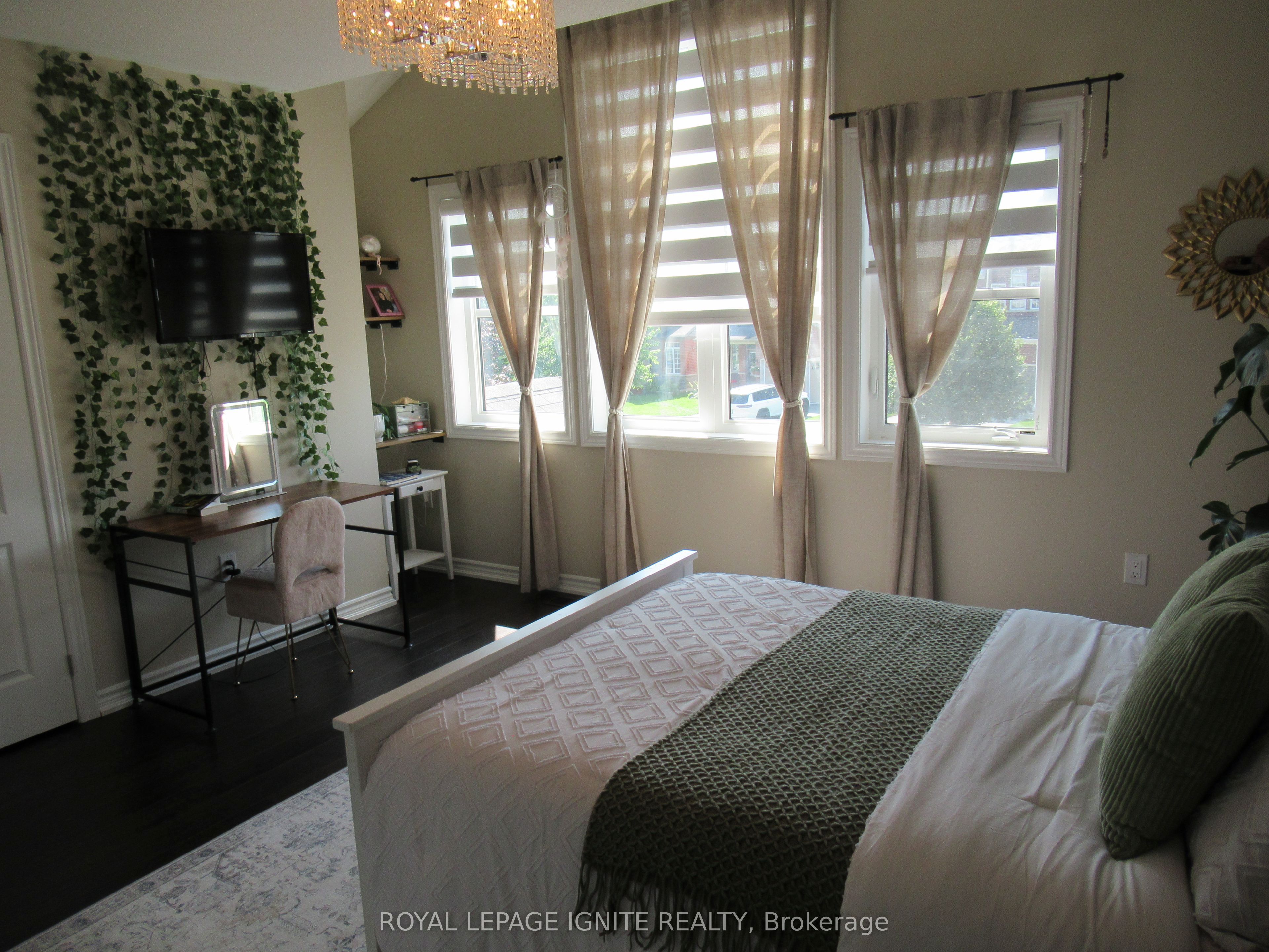 170 Gold Park Gate Property Photo 16