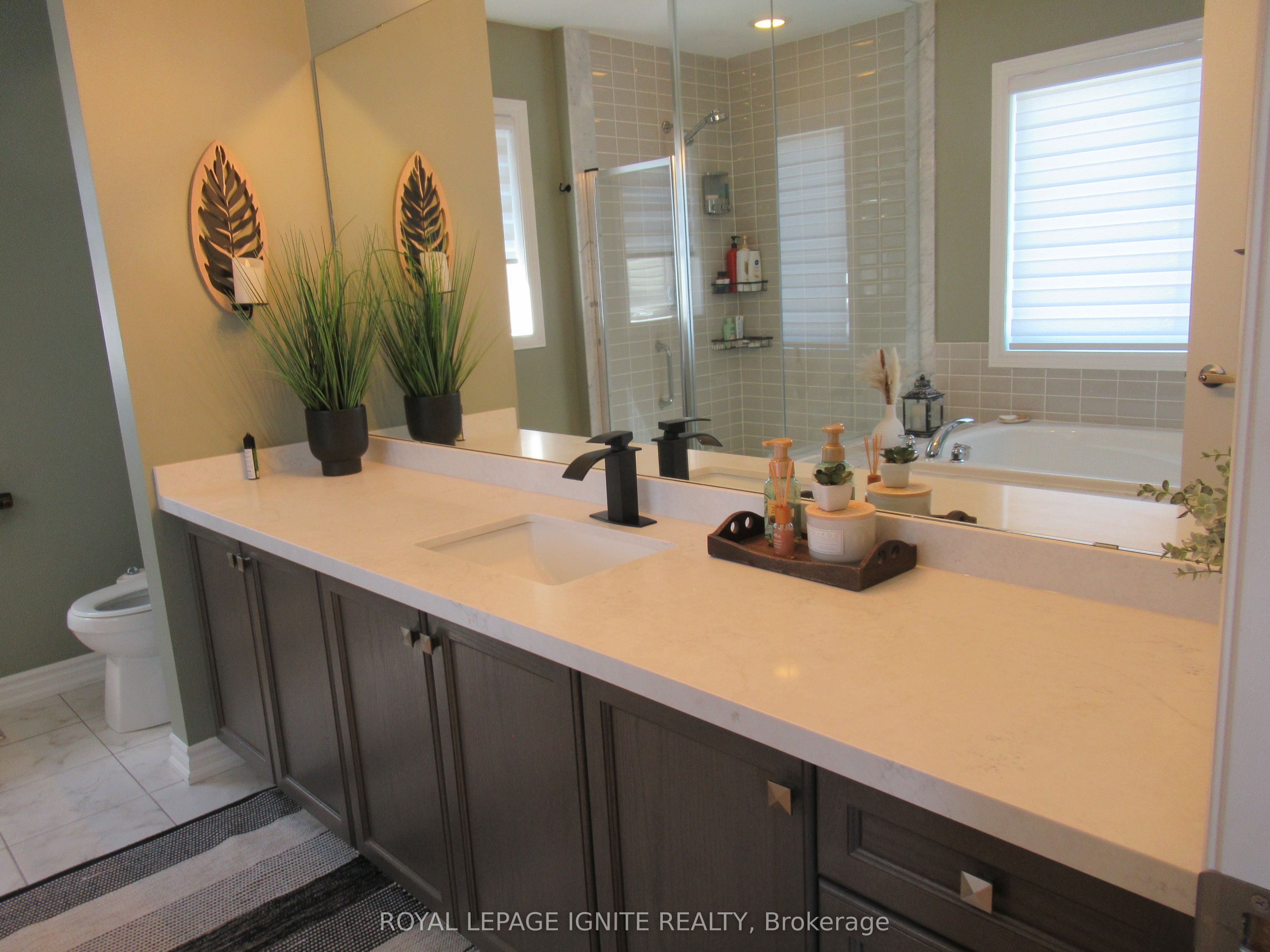 170 Gold Park Gate Property Photo 17