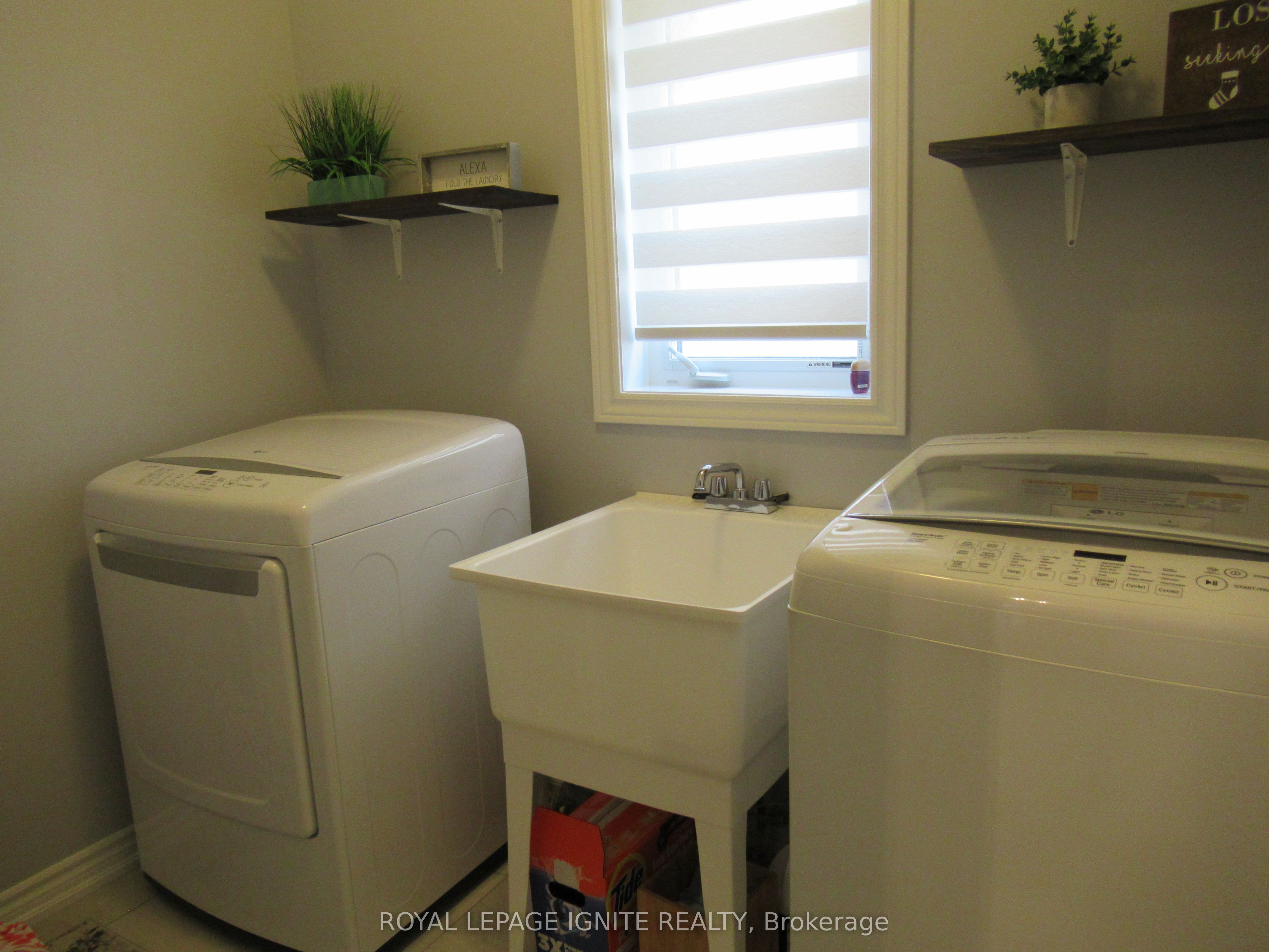 170 Gold Park Gate Property Photo 25