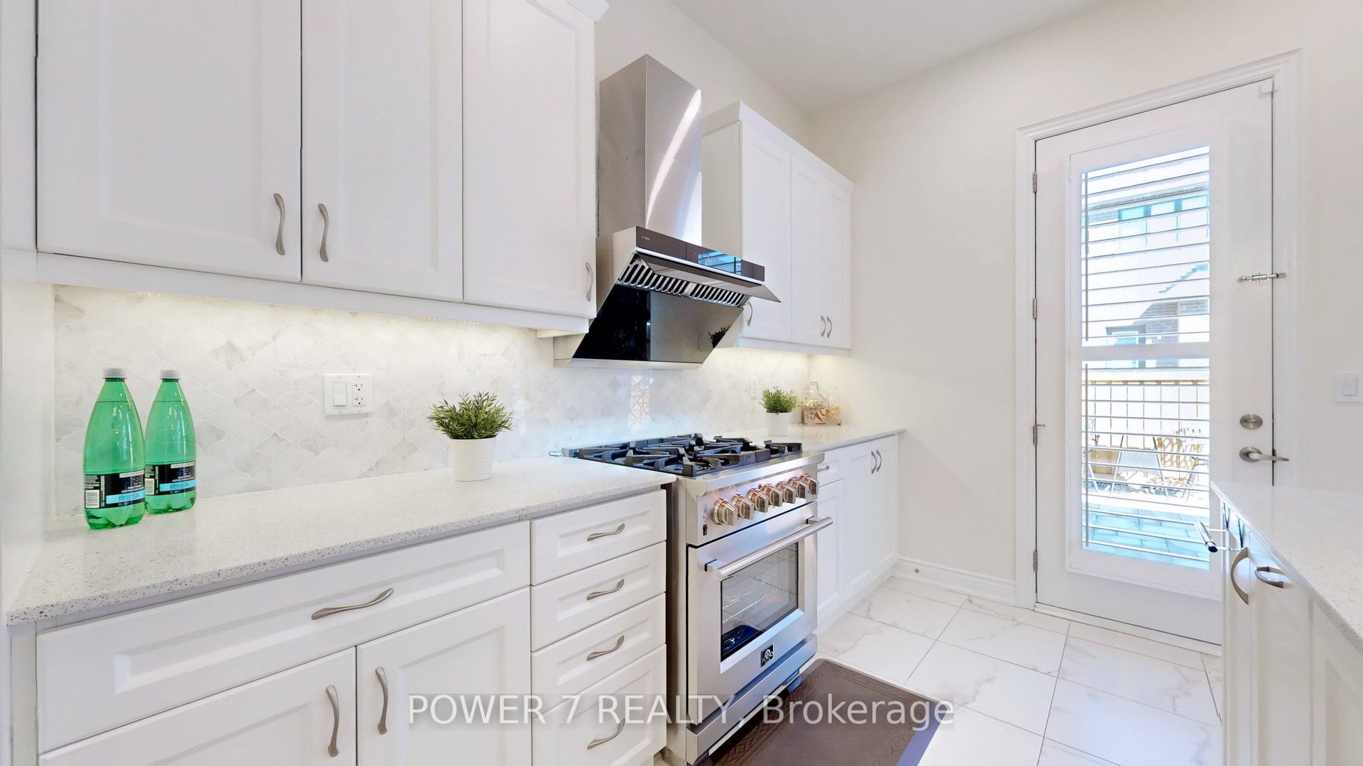 27 Joiner Circle Property Photo 17