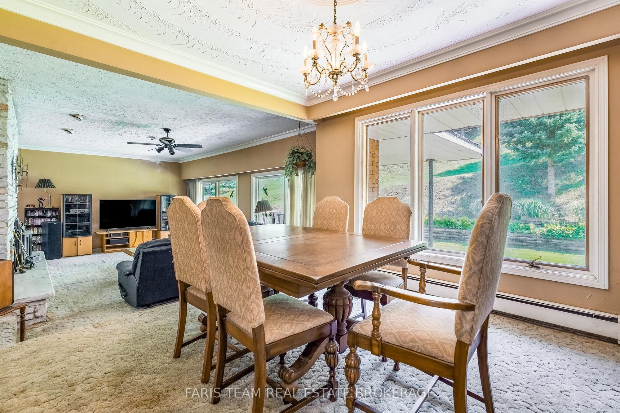 5809 10th Side Road Property Photo 12